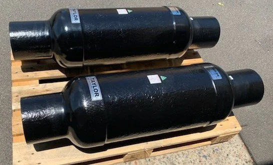 Premium vinyl ester inline silencers manufactured for wet exhaust systems.