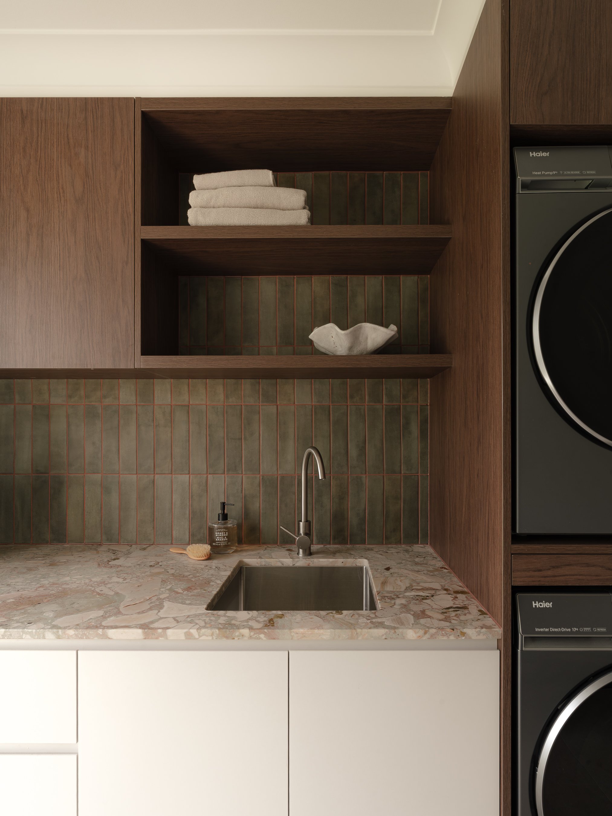 laundry fitout- polytec rubra oak