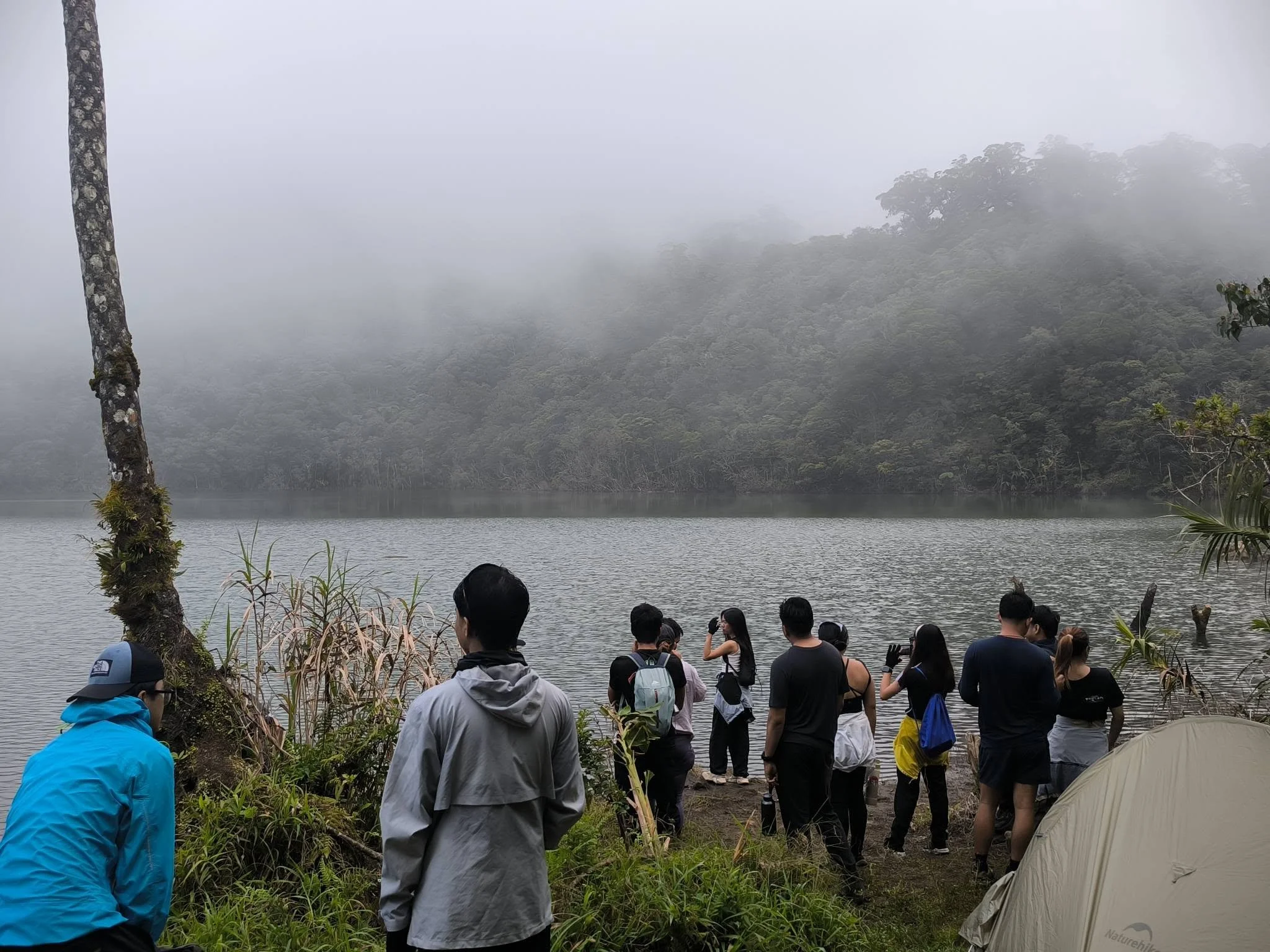 Lake Nailig 1.jpg