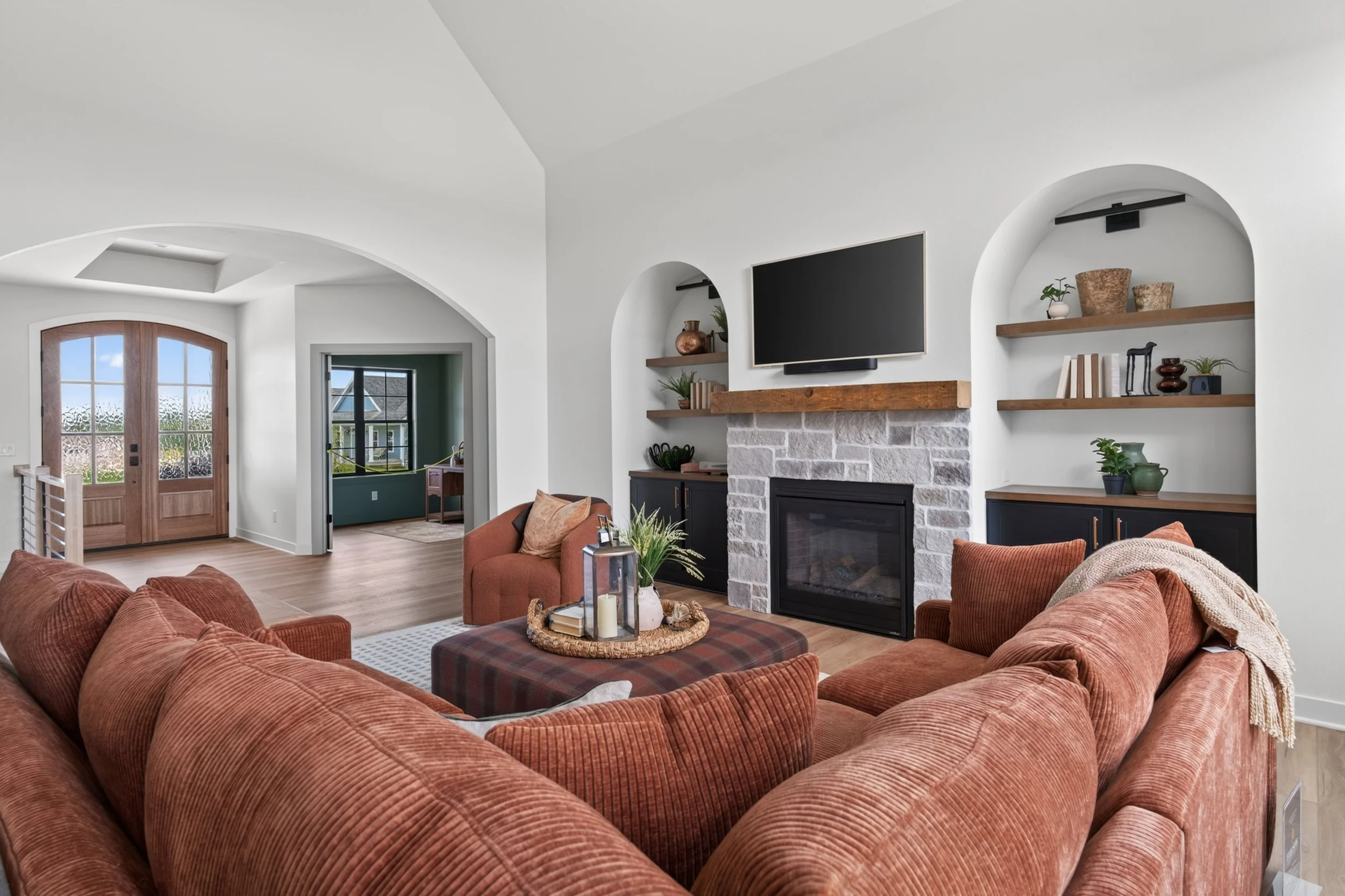 2 Design Custom Homes - Drumlin Creek Ct Columbus.jpg