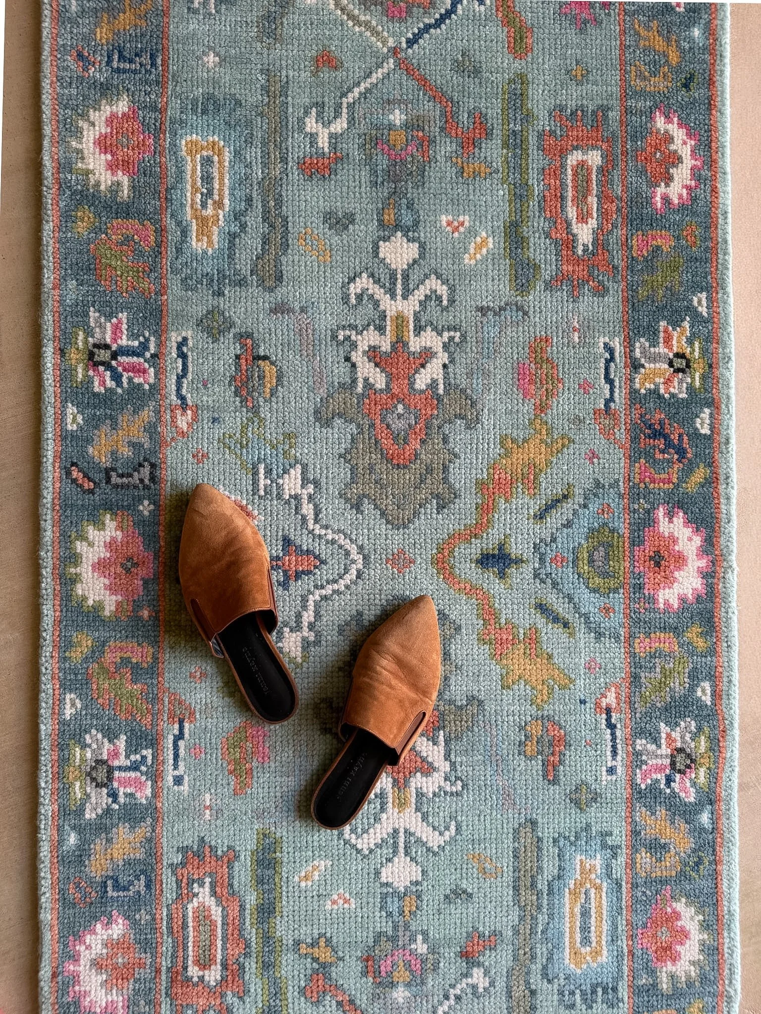 2'8x8' | Modern Oushak Runner