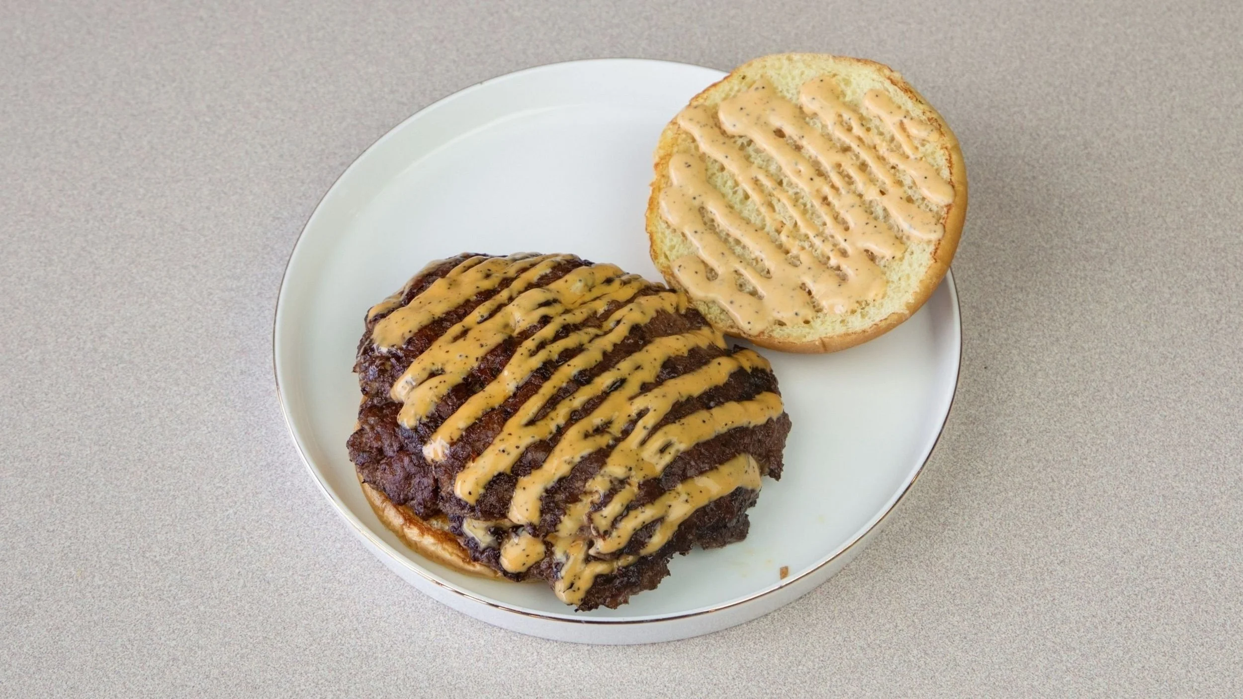 Cheeseburger [16_9-1440x2560] bdc.jpg