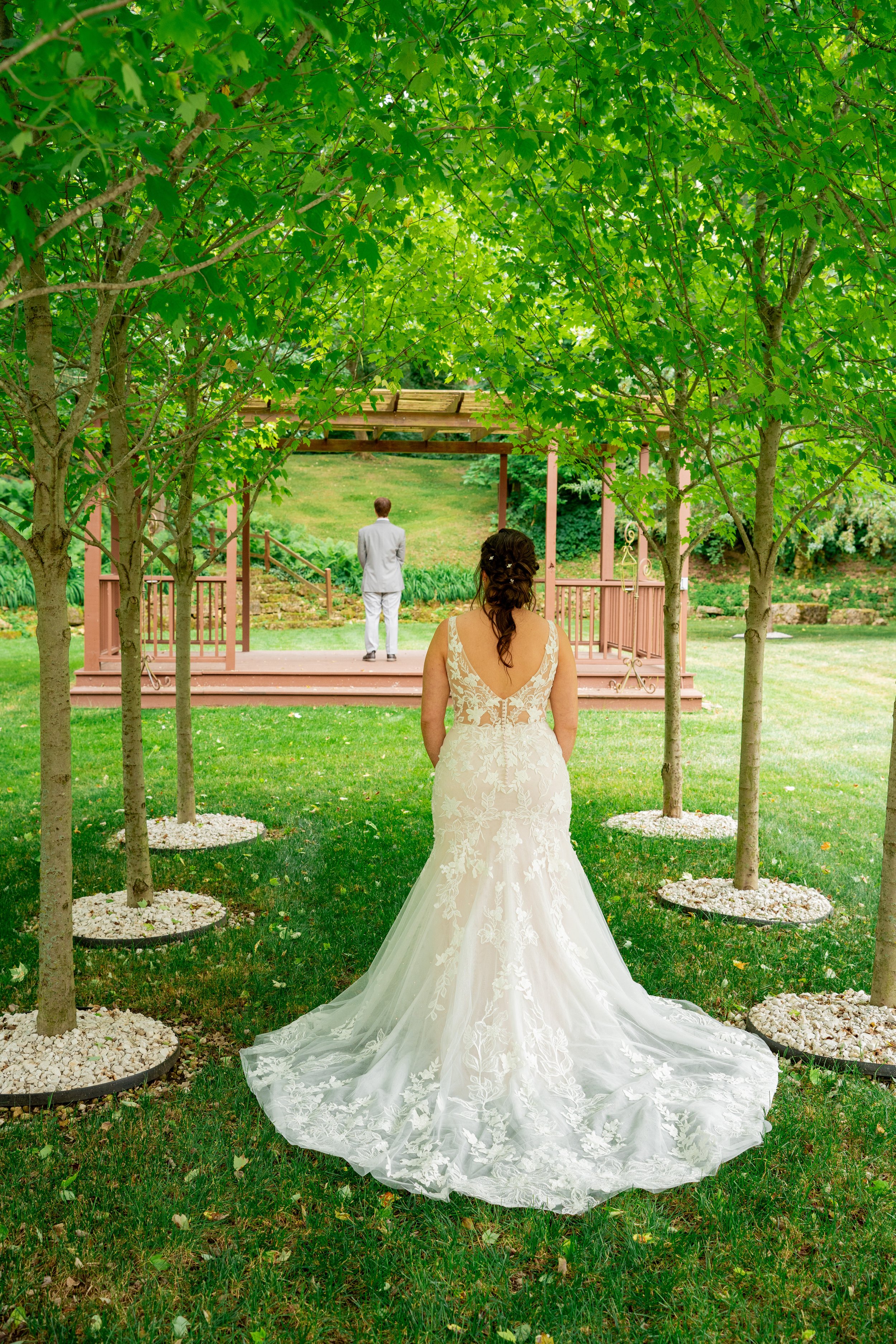 A romantic wedding ceremony photo focused on the couple’s love, commitment, and heartfelt emotions.