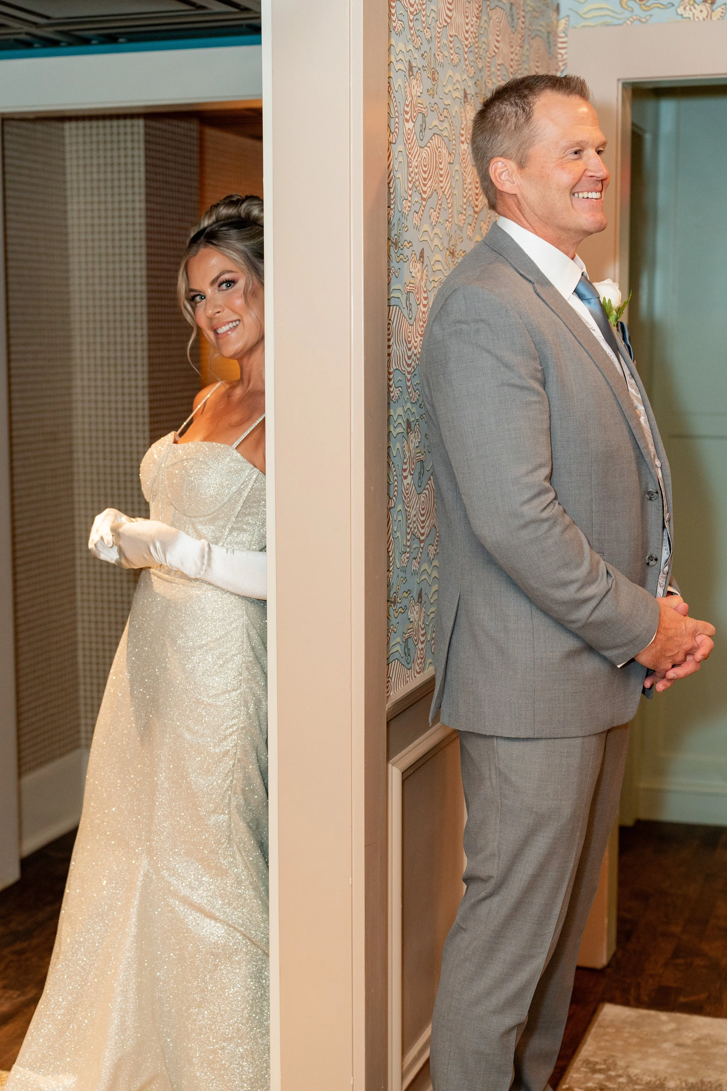 Bride, groom, and wedding party photography focused on celebration, connection, and unforgettable memories.