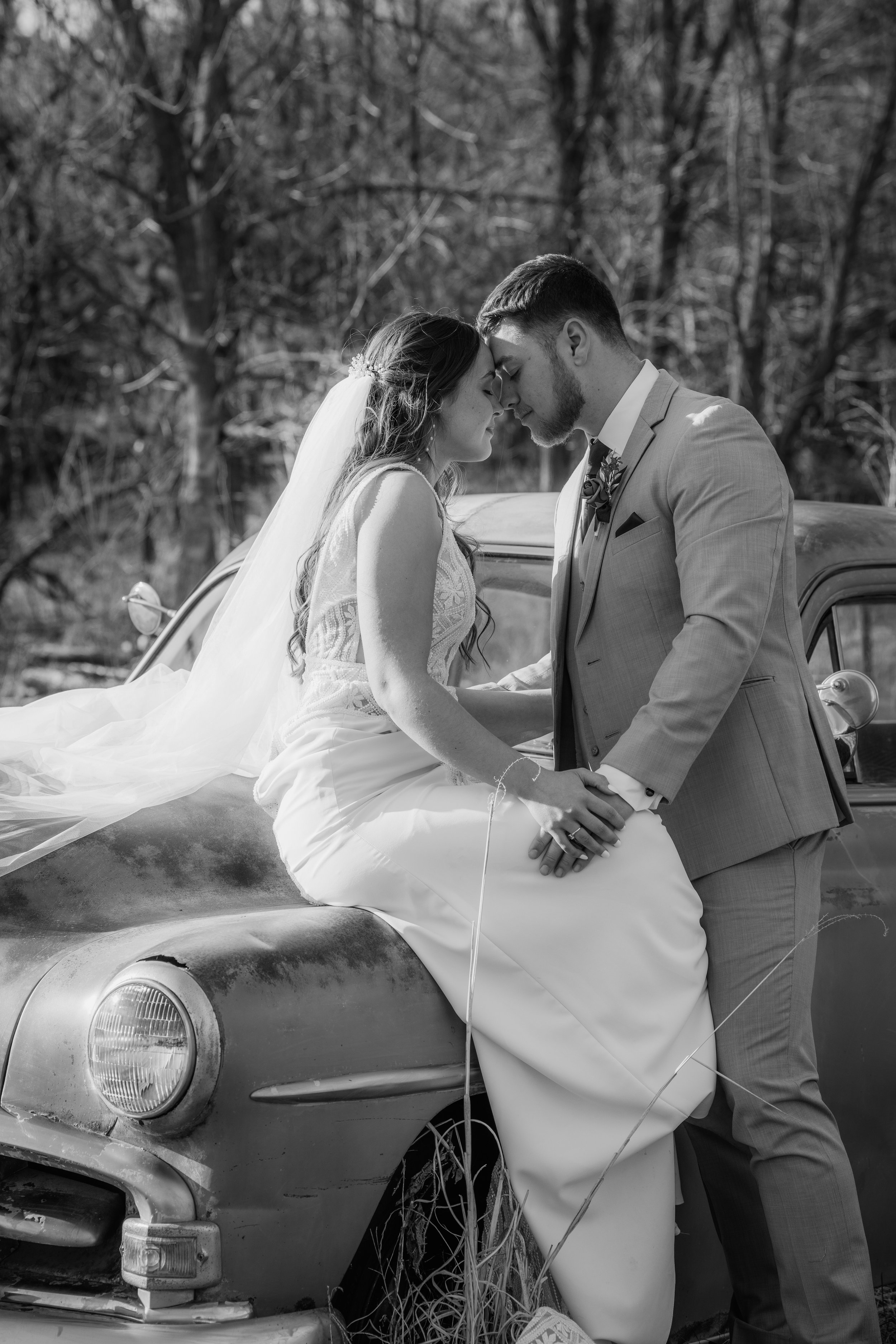 A classic wedding portrait by Federico Weddings, blending elegance, romance, and intentional storytelling.