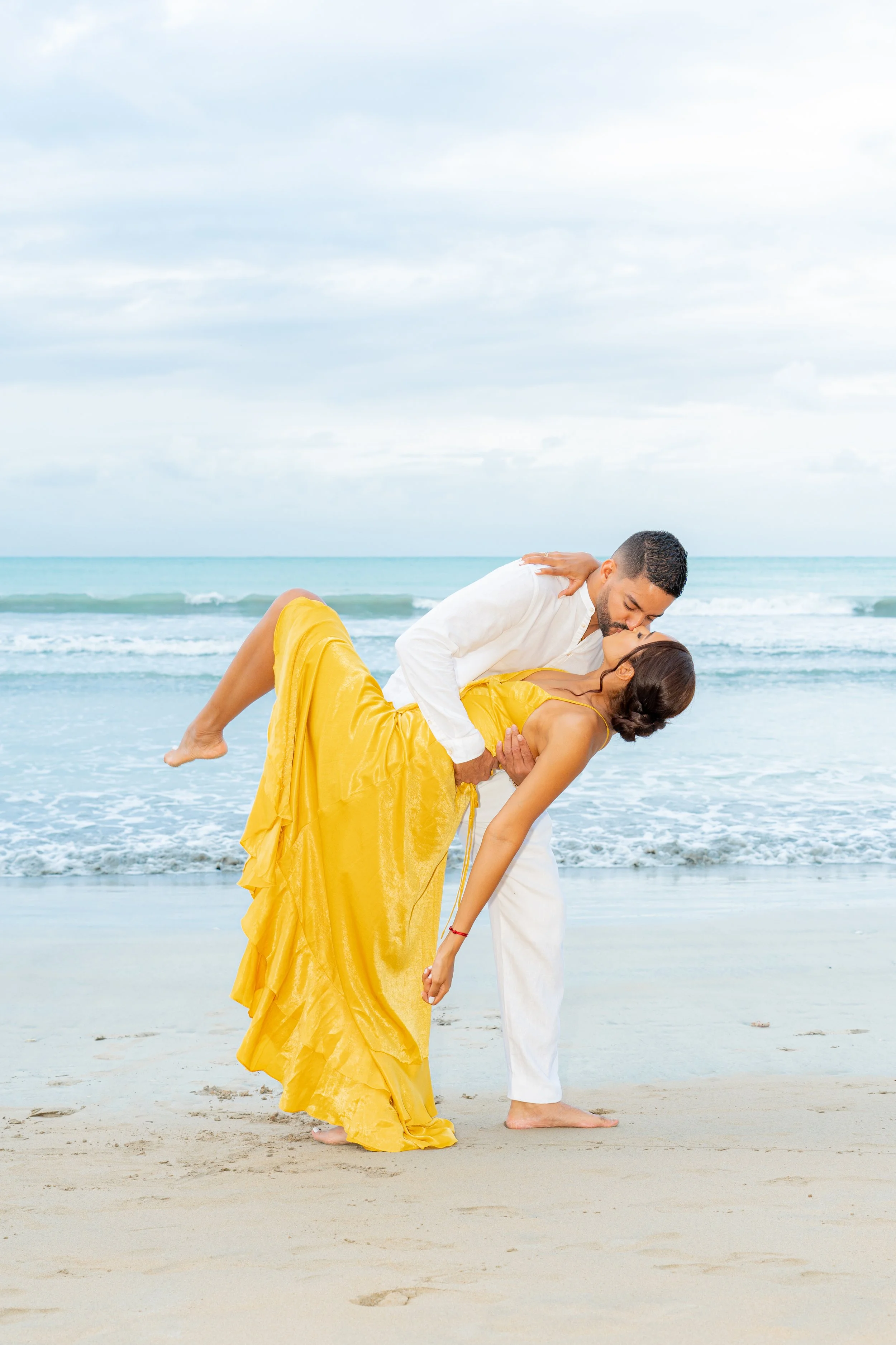 A timeless love story captured by Federico Weddings, blending romance, emotion, elegance, and honest wedding storytelling.