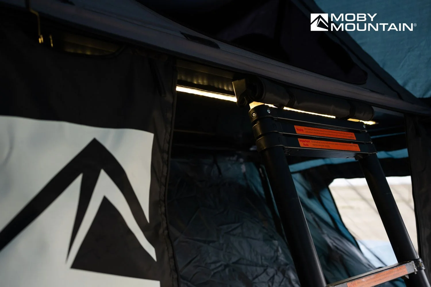 LED-kit I Horizontal I Moby Mountain roof top tents (6).jpg