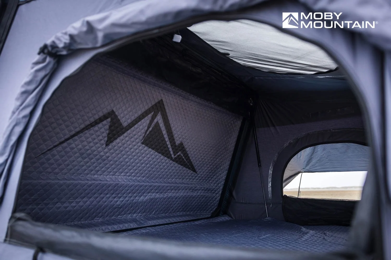 PEAK XXL midnightGrey I Horizontal I Moby Mountain roof top tents (6).jpg