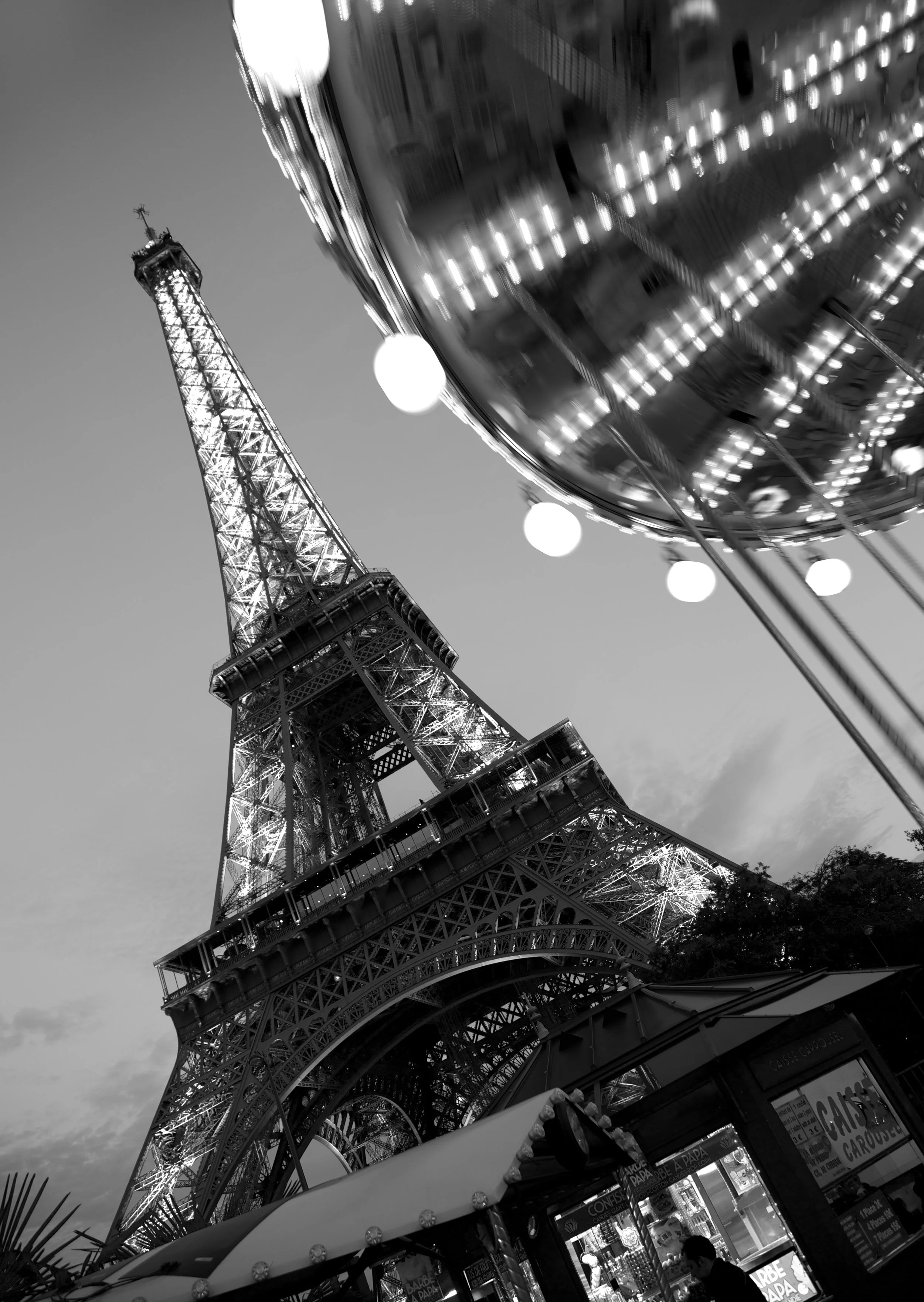Paris - eiffel circus.jpg
