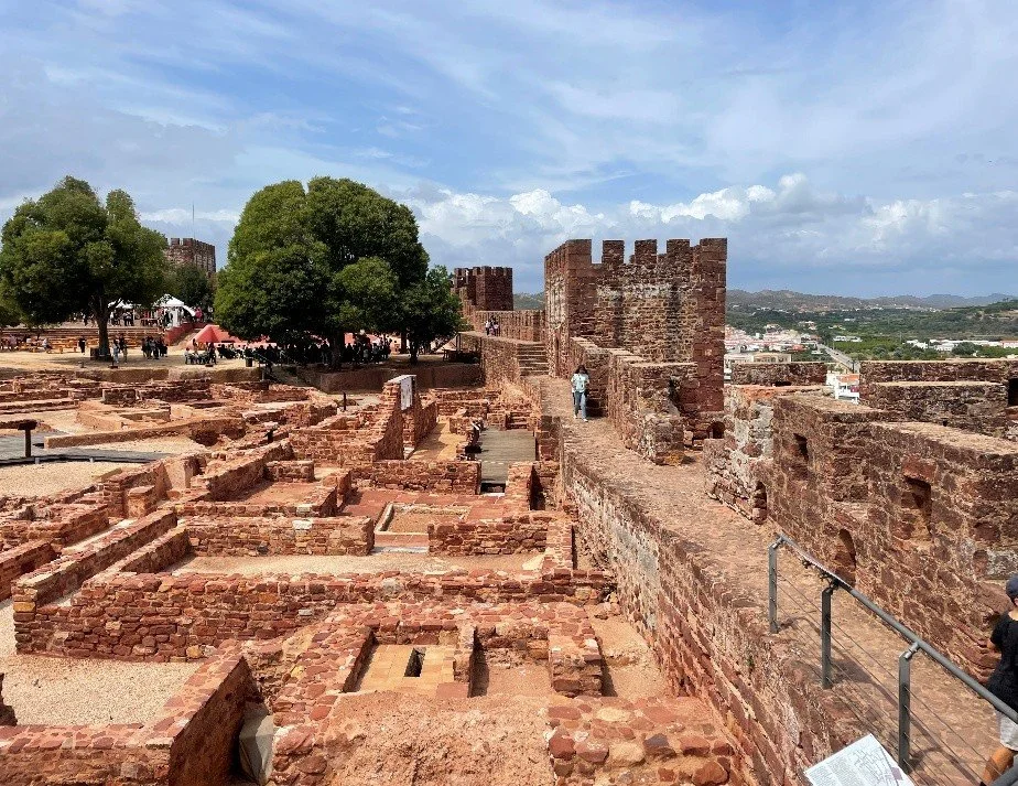 The Red Earth Echoes in Silves: Tracing the Footsteps of “Xelb”