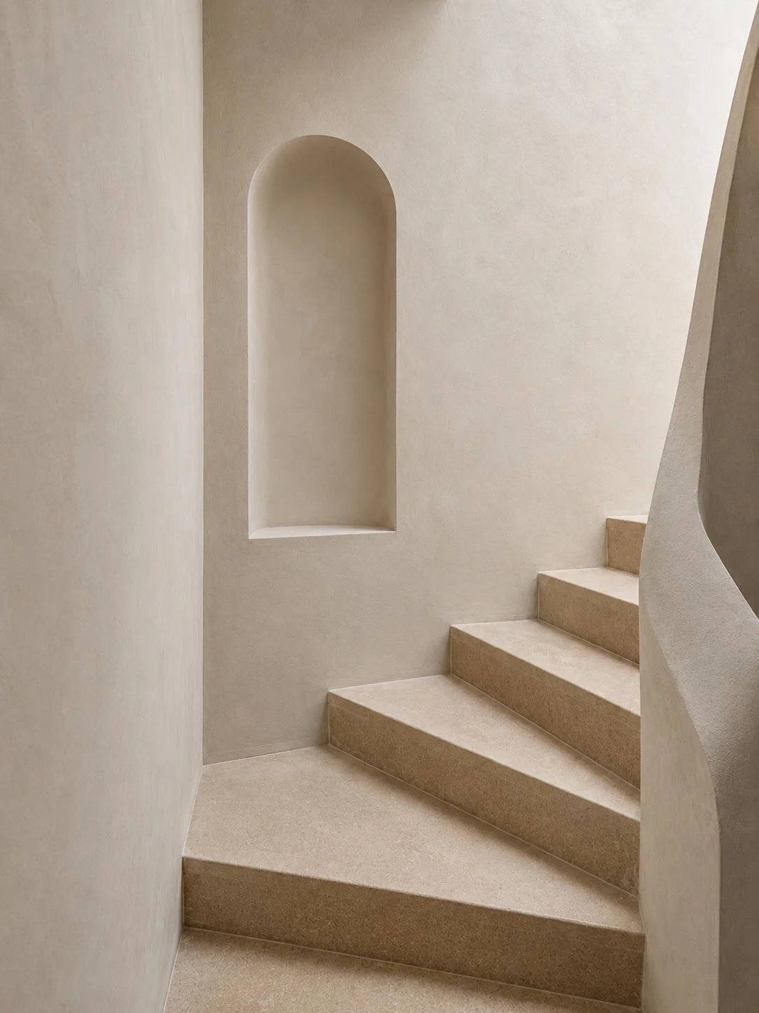 Rénovation d'un escalier peinture Oxford Stone (Farrow & Ball) à la chaux et escalier en béton ciré sable.