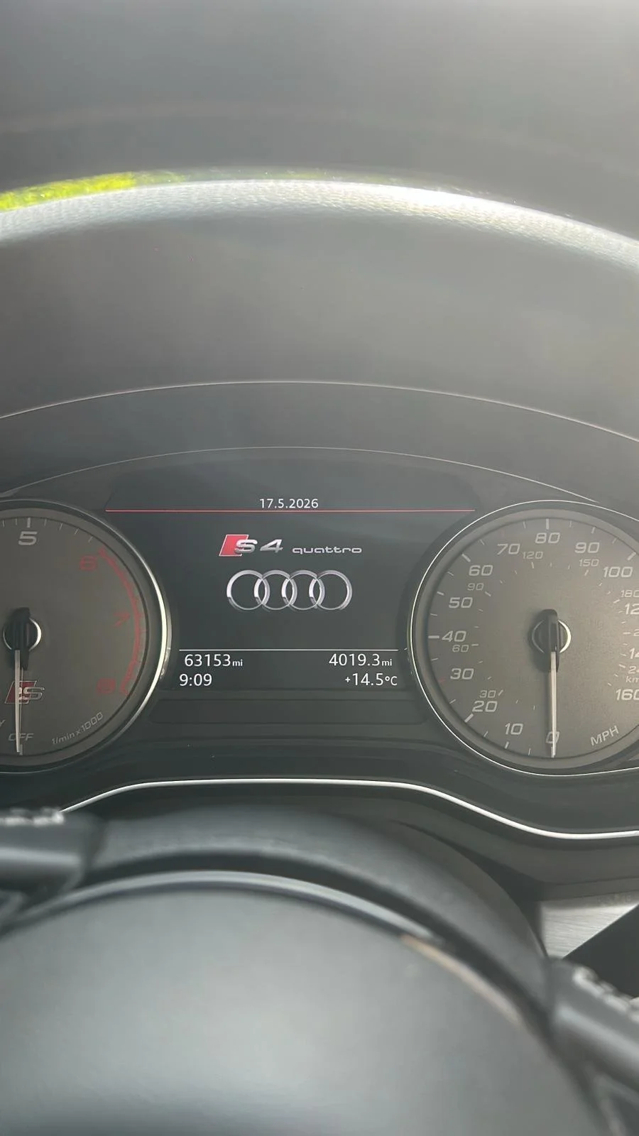 audi dash.jpg