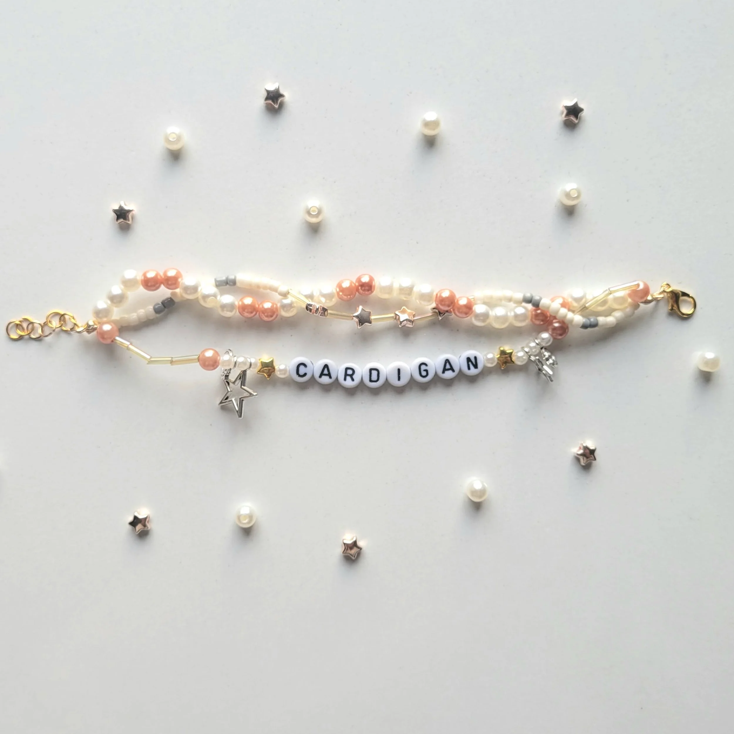 Cardigan ♡ Taylor Swift Bracelet