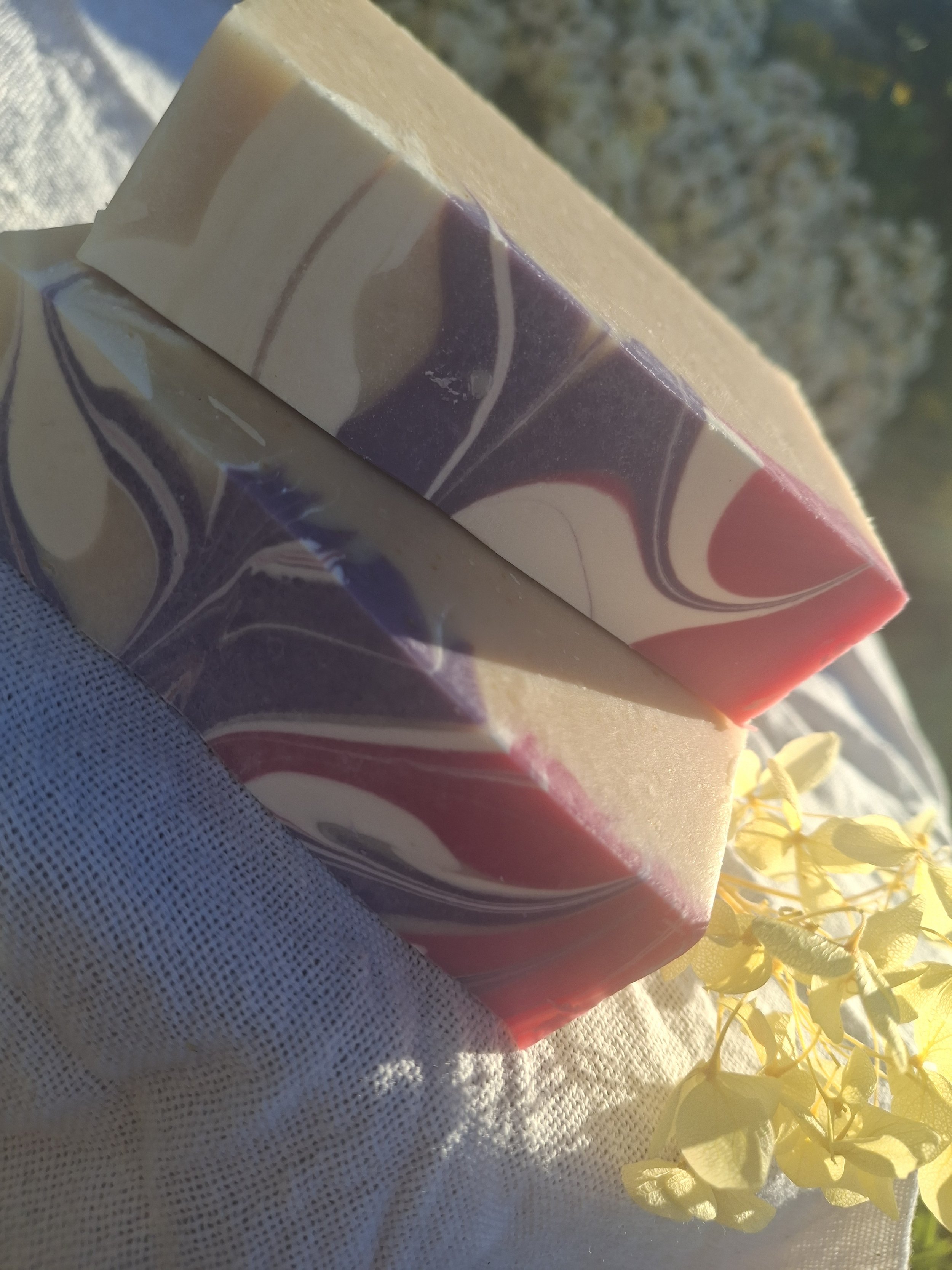 Golden Calendula handmade tallow soap with calendula-infused oils, colloidal oats and kaolin clay.