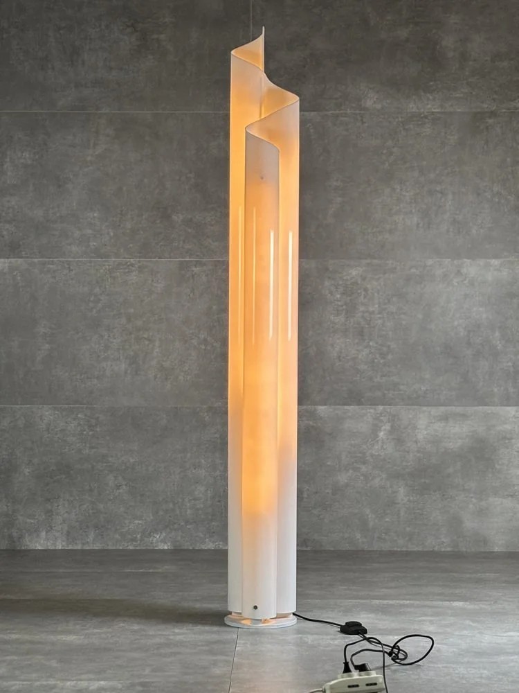 lampada-da-terra-chimera-di-vico-magistretti-per-artemide-anni-70-immagine-5.jpg