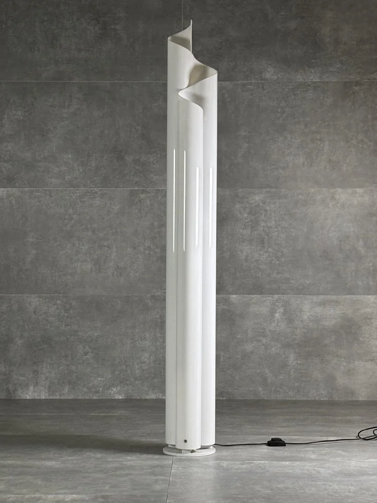 lampada-da-terra-chimera-di-vico-magistretti-per-artemide-anni-70-immagine-1.jpg