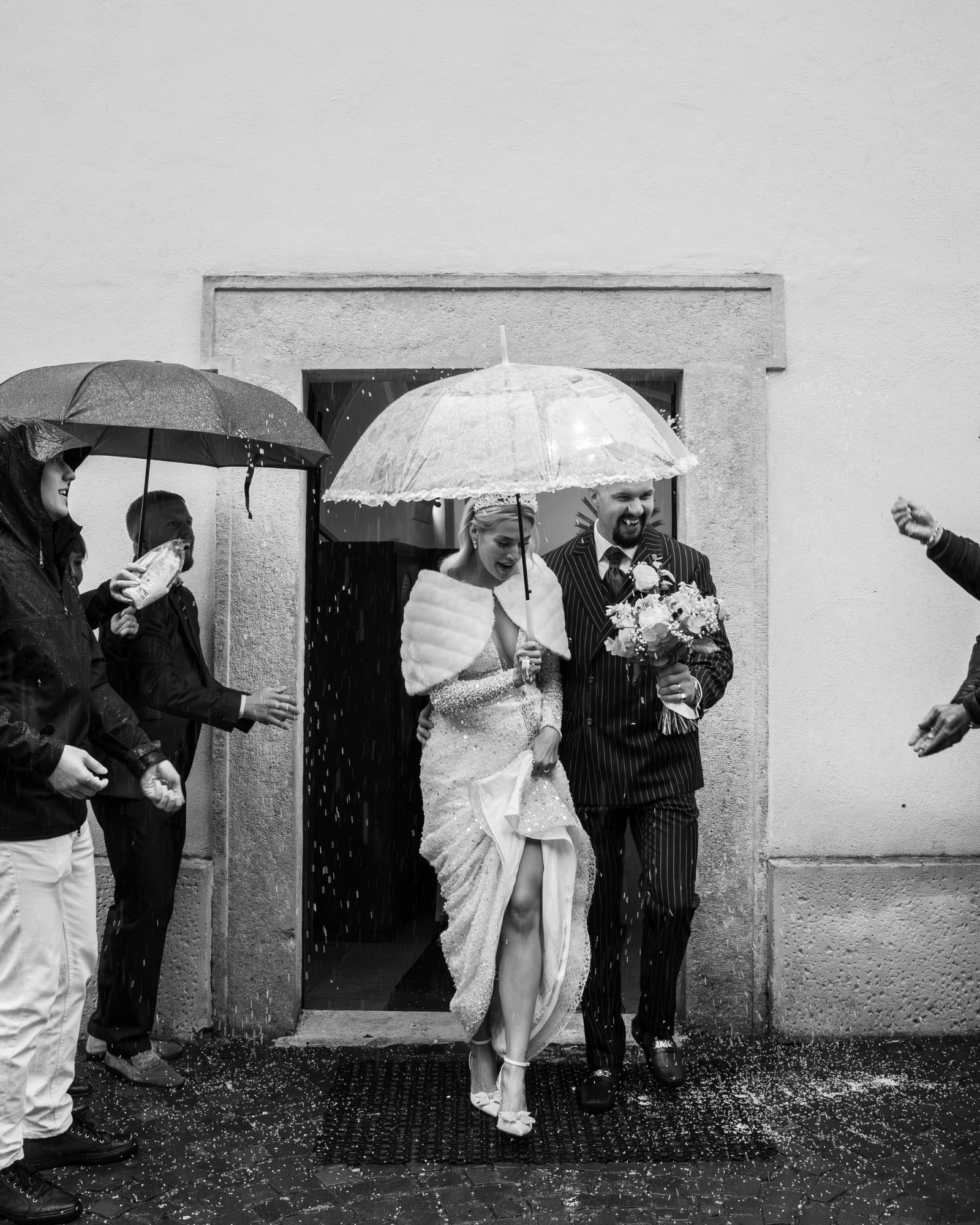 Svadobná fotografia Bratislava - romantická svadobná reportáž v exteriéri | Thyia Fechter