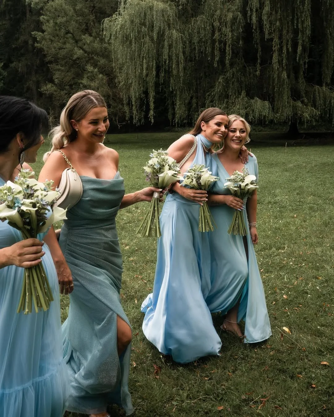 Svadobná fotografia Bratislava - romantická svadobná reportáž v exteriéri | Thyia Fechter