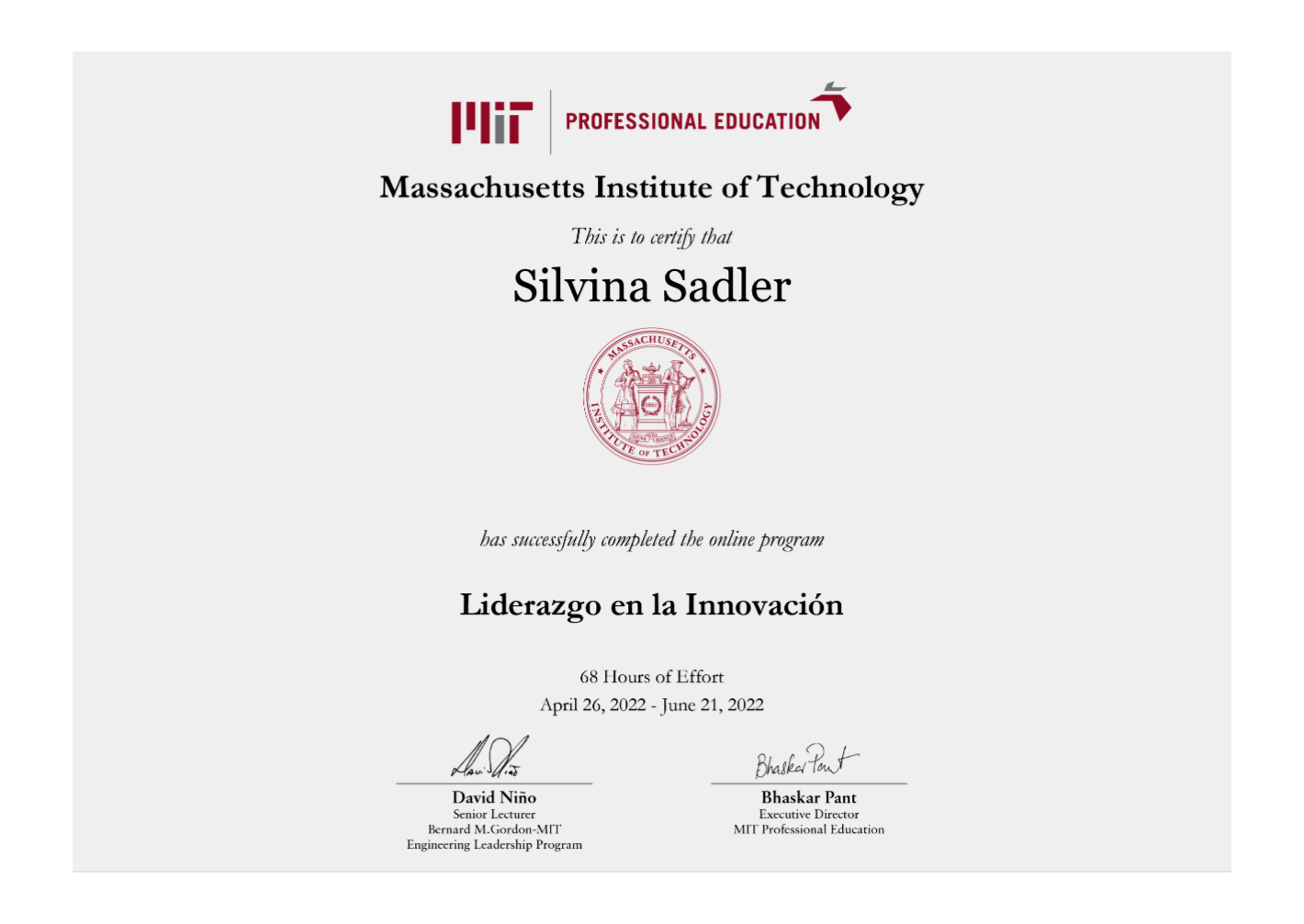 Certificado del Instituto de Tecnología de Massachusetts otorgado a Silvina Sadler por completar el programa en Liderazgo en la Innovación, con firmas y fechas de finalización.
