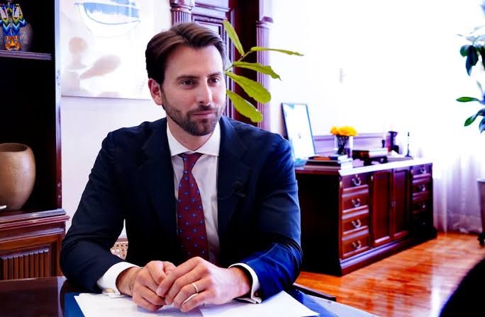 Niels Olsen renuncia a la presidencia de la Asamblea Nacional tras 13 meses en funciones