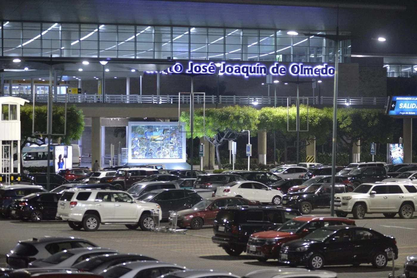 Aeropuerto de Guayaquil retoma operaciones tras incidente de seguridad en sus instalaciones