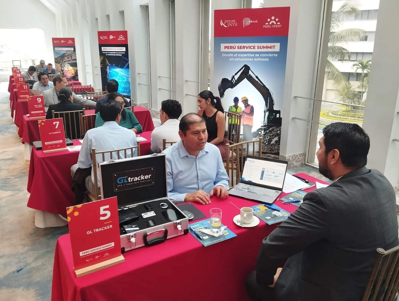 Empresas peruanas buscan oportunidades en Ecuador ante el crecimiento del mercado digital