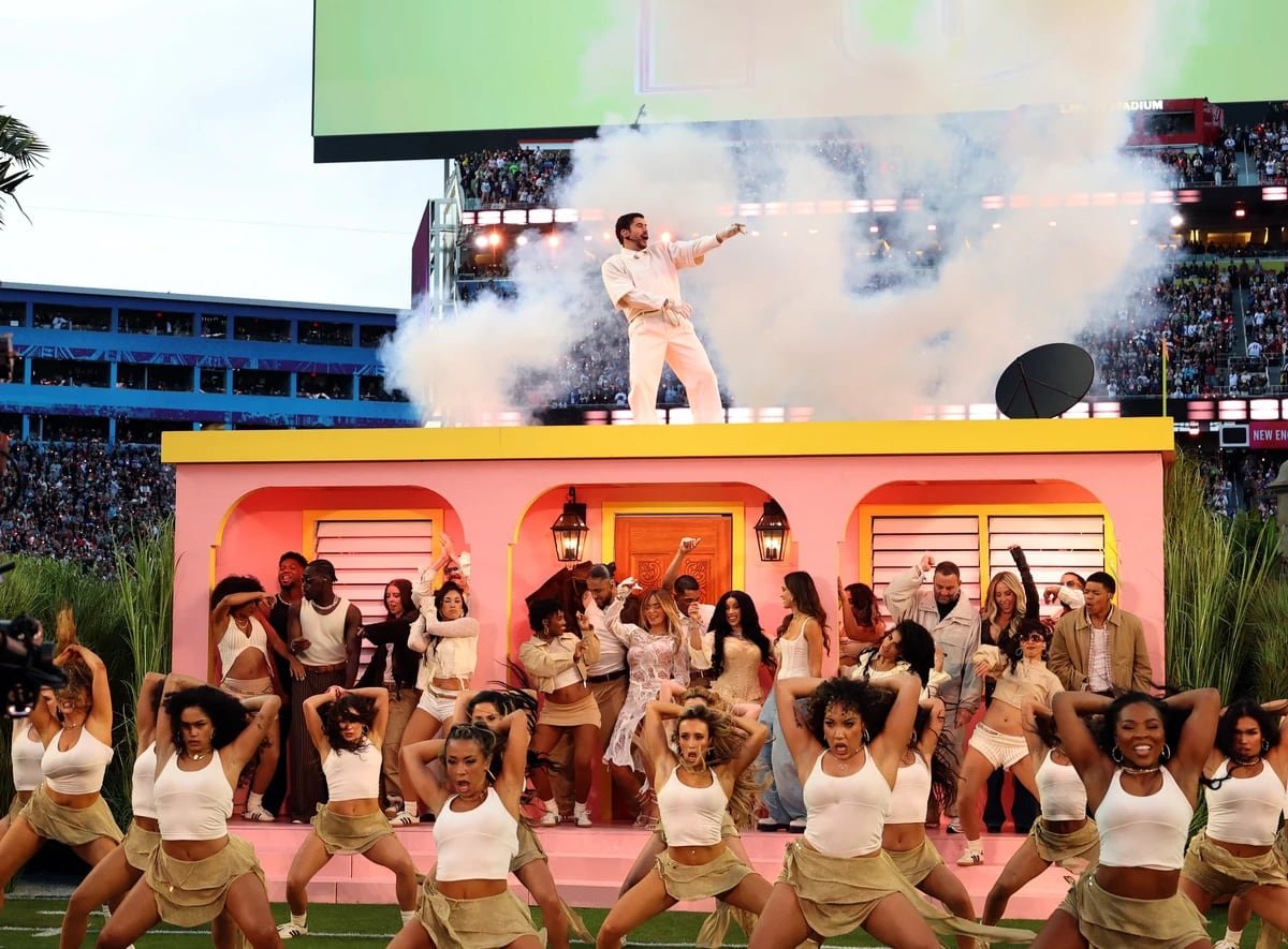 Bad Bunny hace historia: se convierte en el primer artista latino en superar los 1.000 millones de dólares en giras