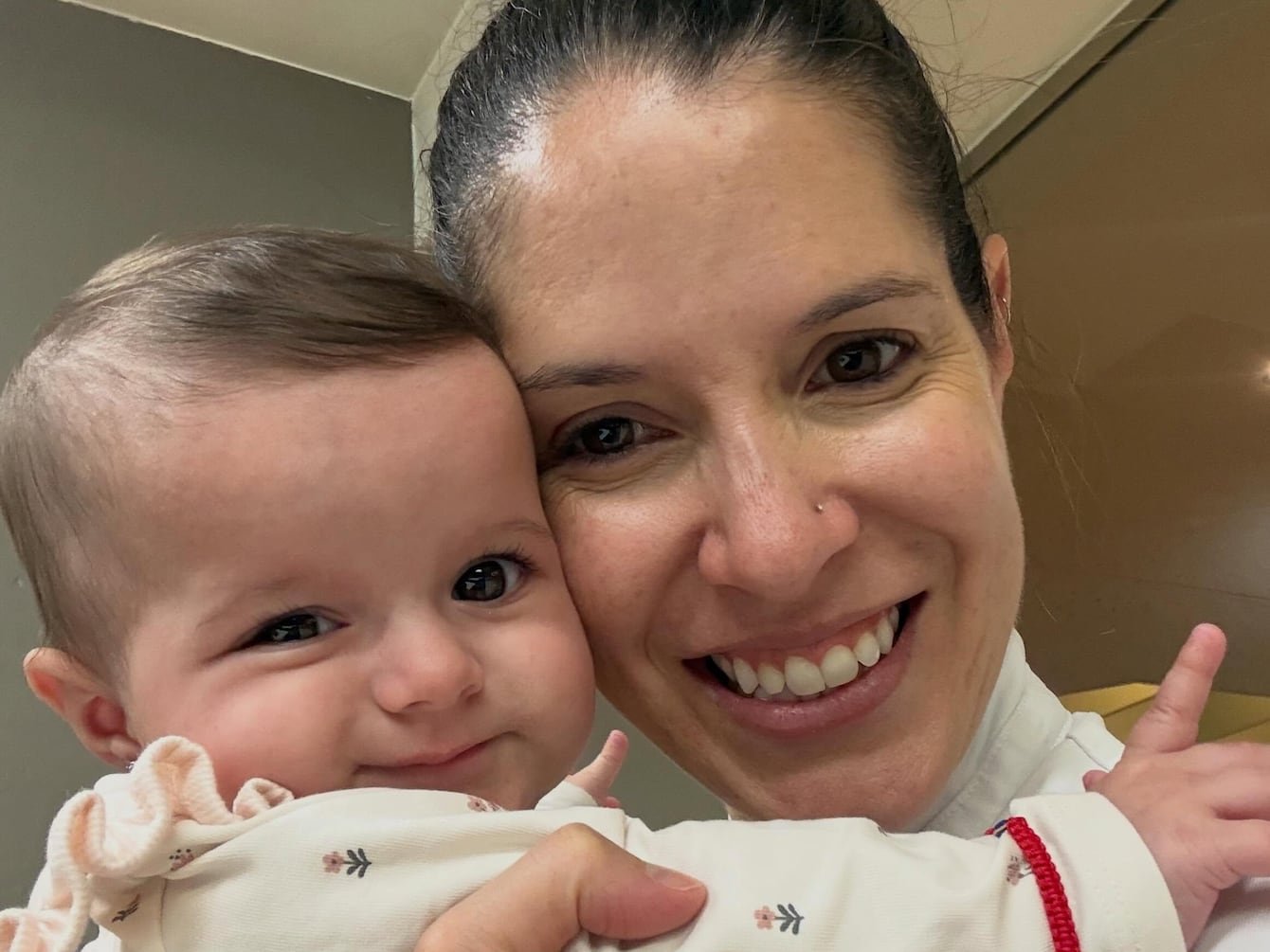 La chef Carito Sánchez comparte la primera comida de su hija Alaia y enternece a sus seguidores