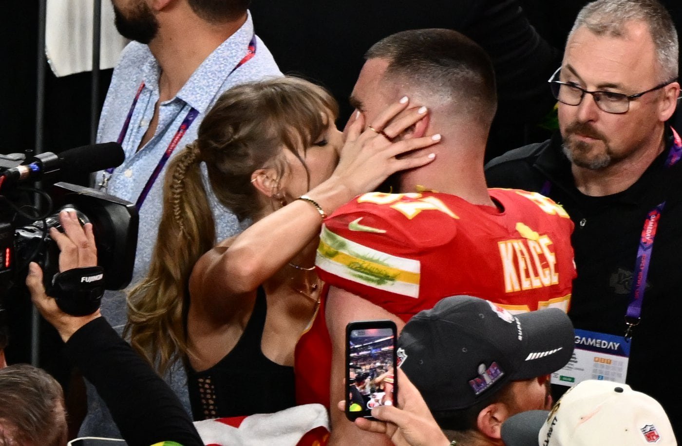 ¿Por qué Taylor Swift y Travis Kelce donaron 26 millones de dólares a organizaciones benéficas antes de su boda?
