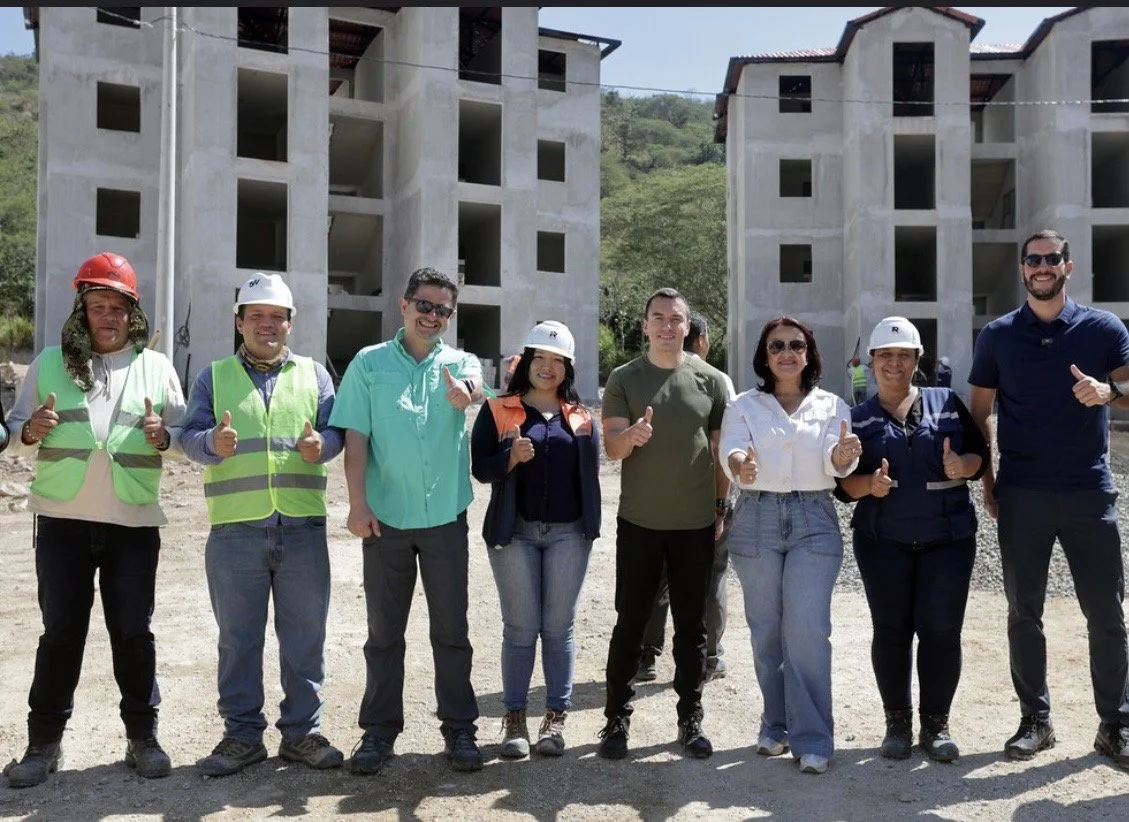 Daniel Noboa supervisó el avance del proyecto habitacional Piñas en El Oro