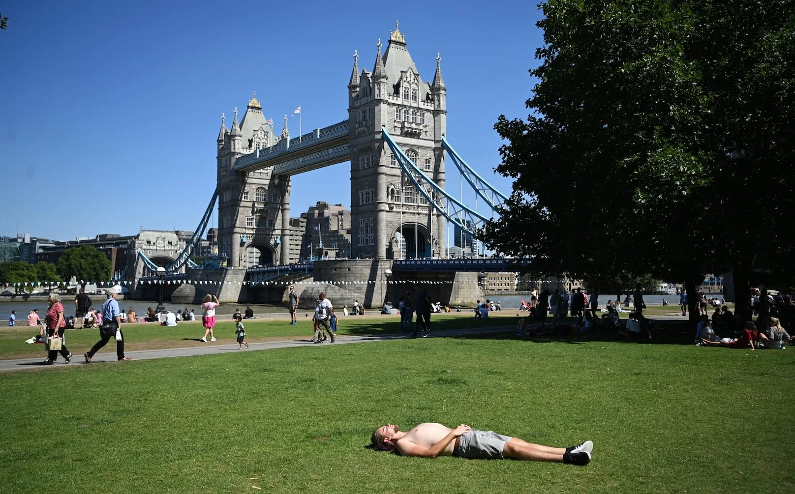 Al menos 2.700 personas murieron por olas de calor en Inglaterra y Gales, según investigación