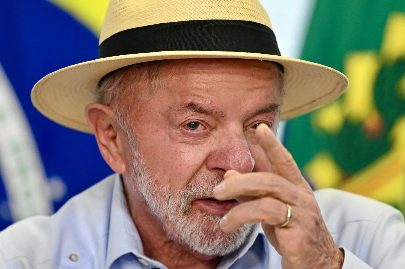 Lula se despide de Petro antes del traspaso de mando en Colombia