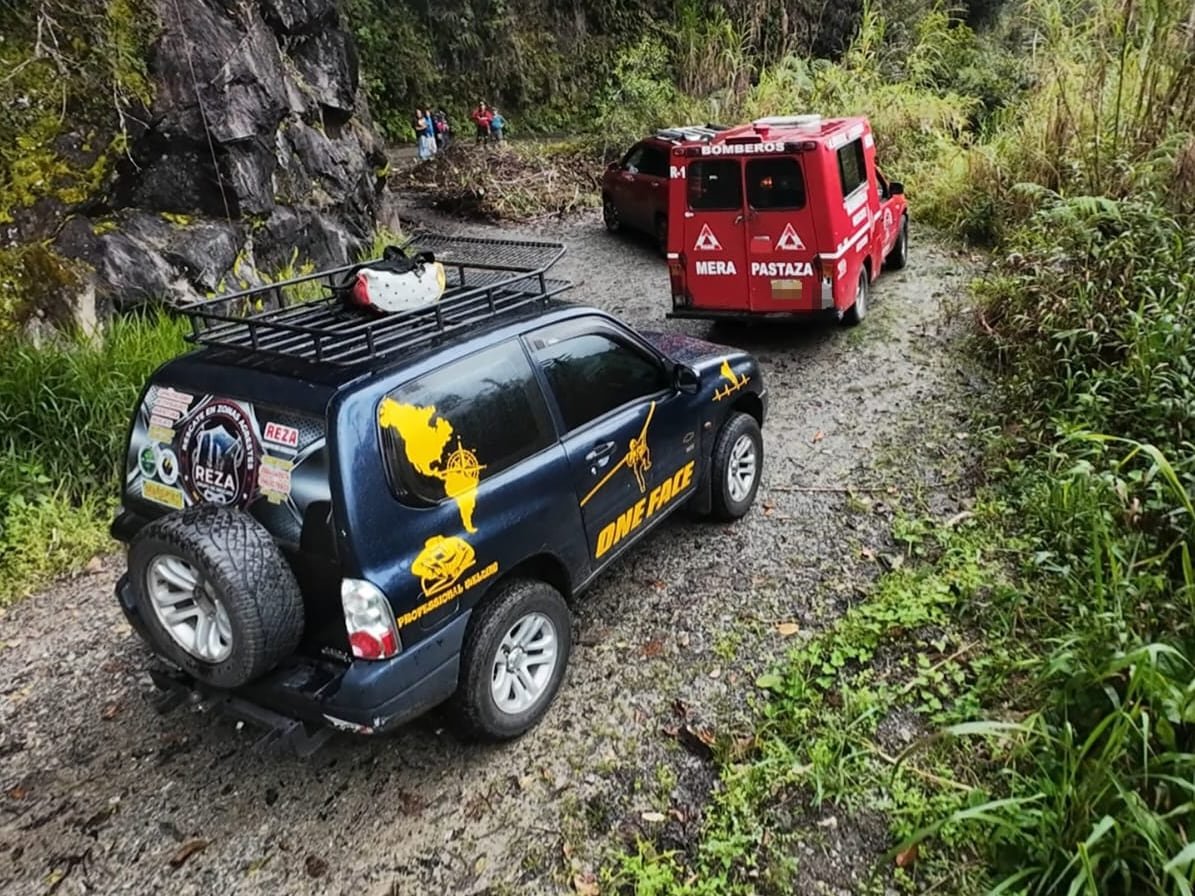 Dos personas siguen desaparecidas y 12 resultaron heridas tras la creciente del río Machay, en Baños