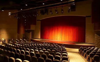 Maxine Theatre