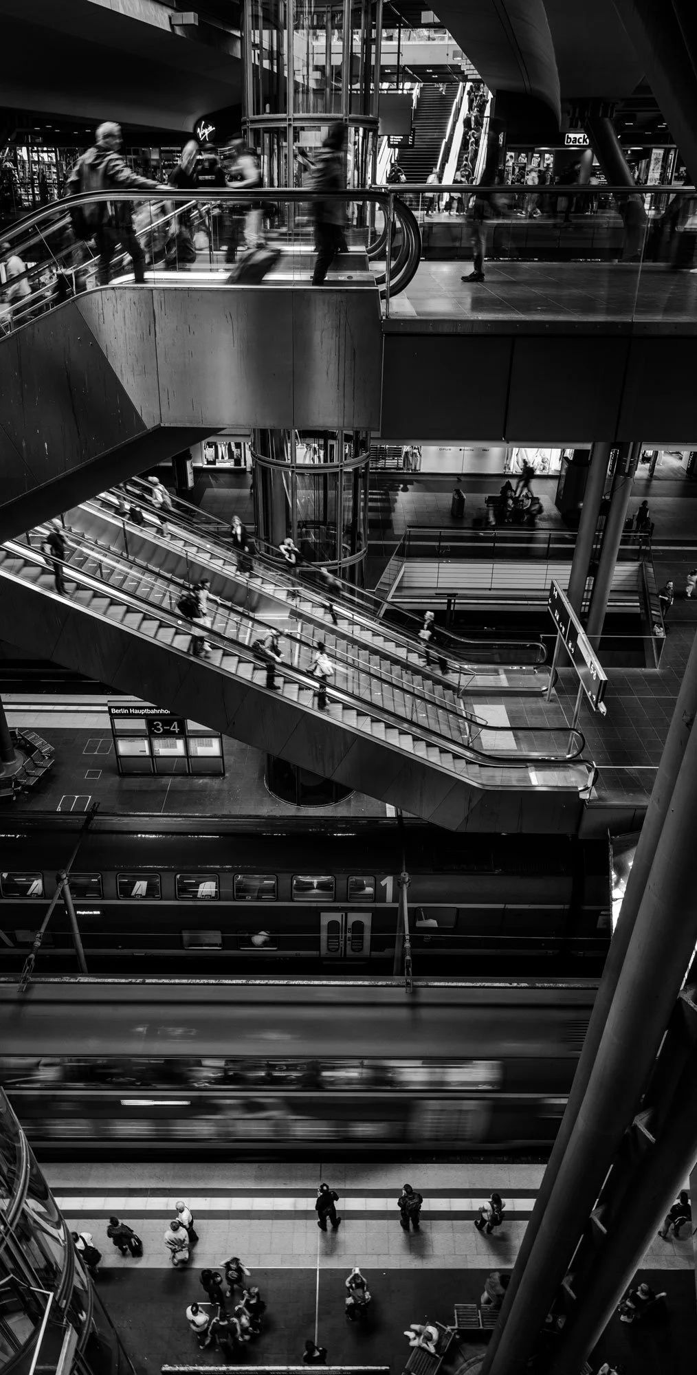 24-04-Berlin-1166-Bearbeitet-kl.jpg