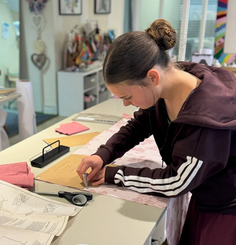 🧵 Learn to Sew • 6 Weeks • Beginner Friendly