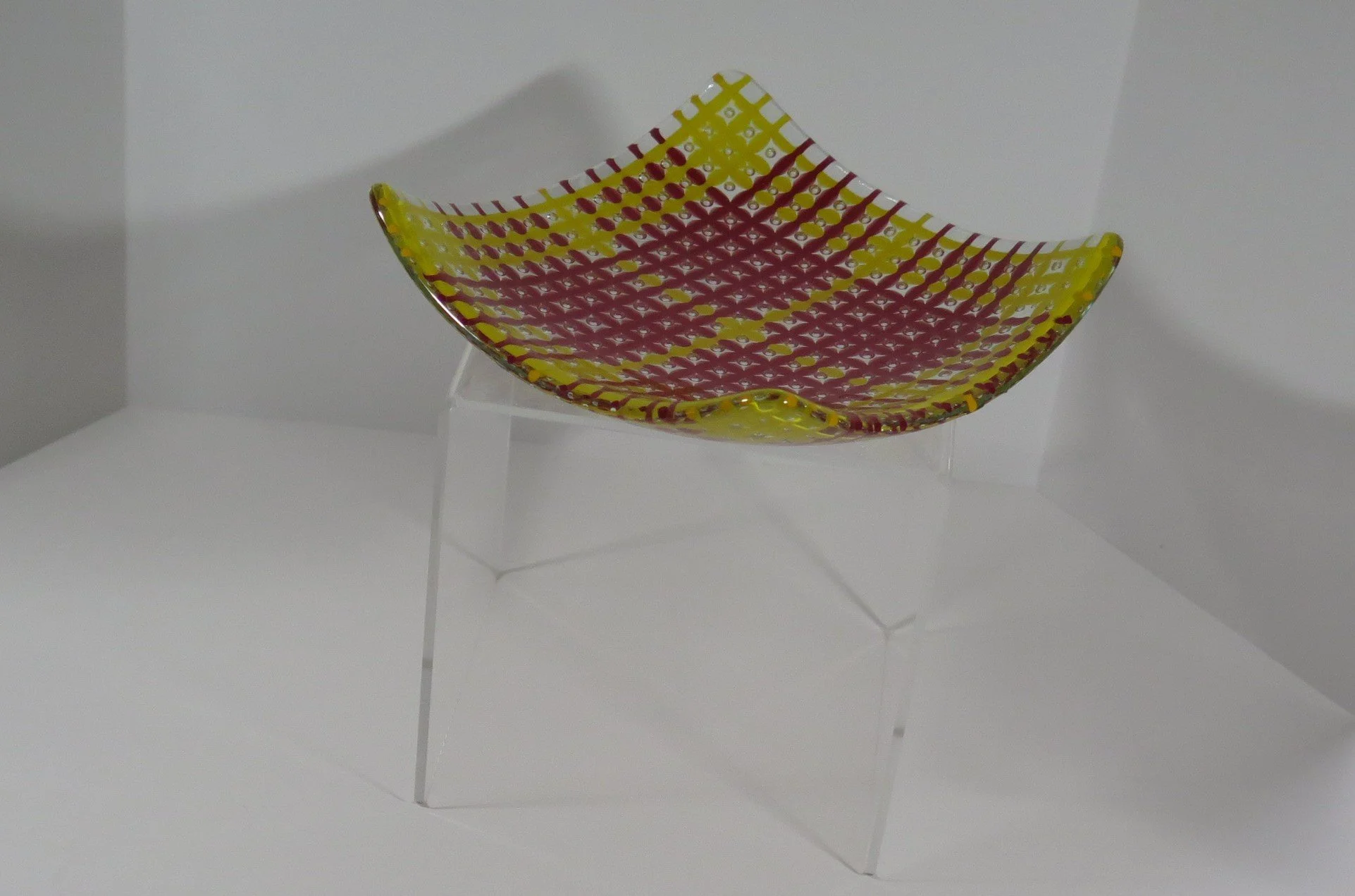Bubble Plate - Red & Yellow