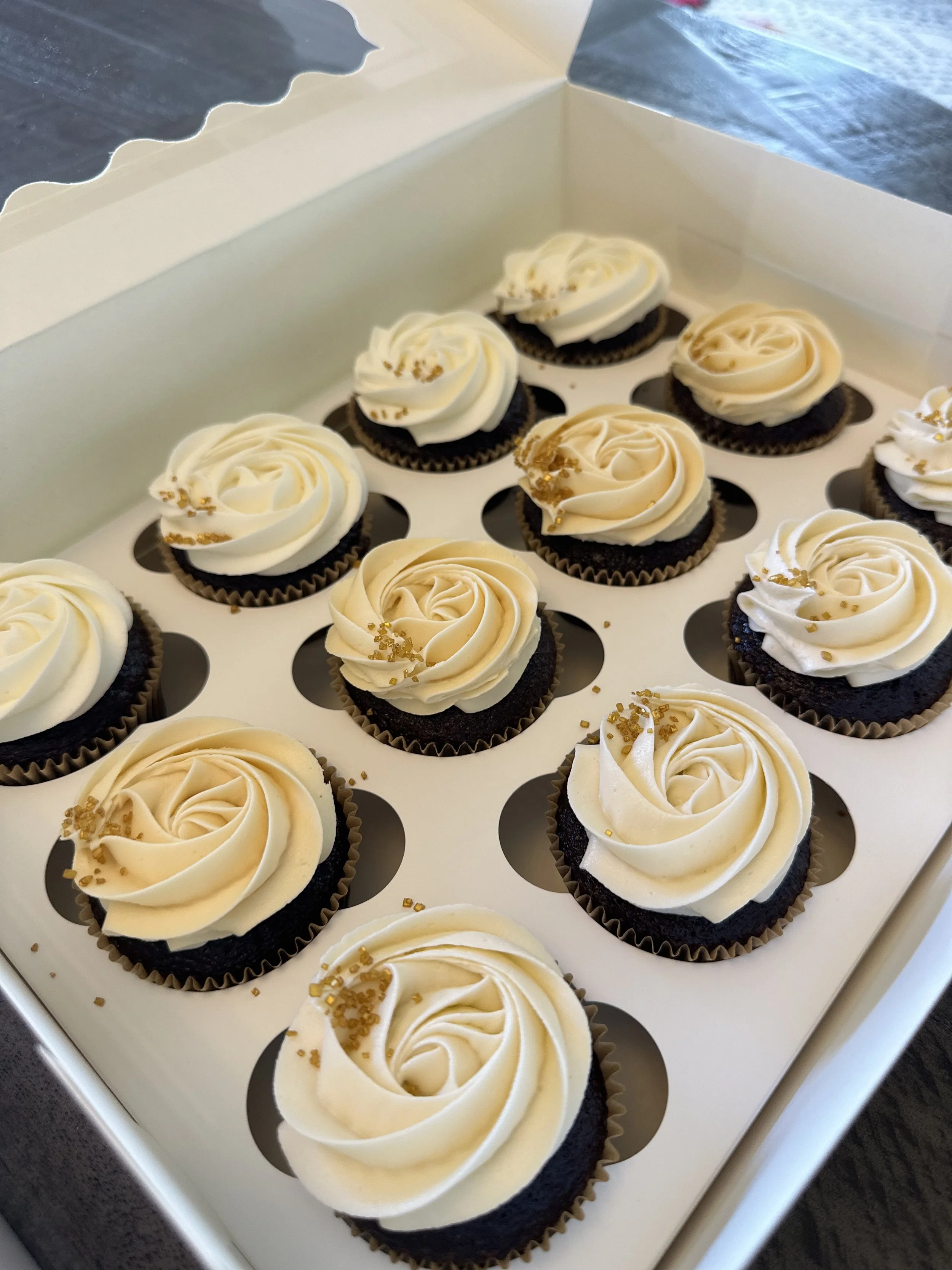 Engagement Cupcakes Vanilla Frosting.jpeg