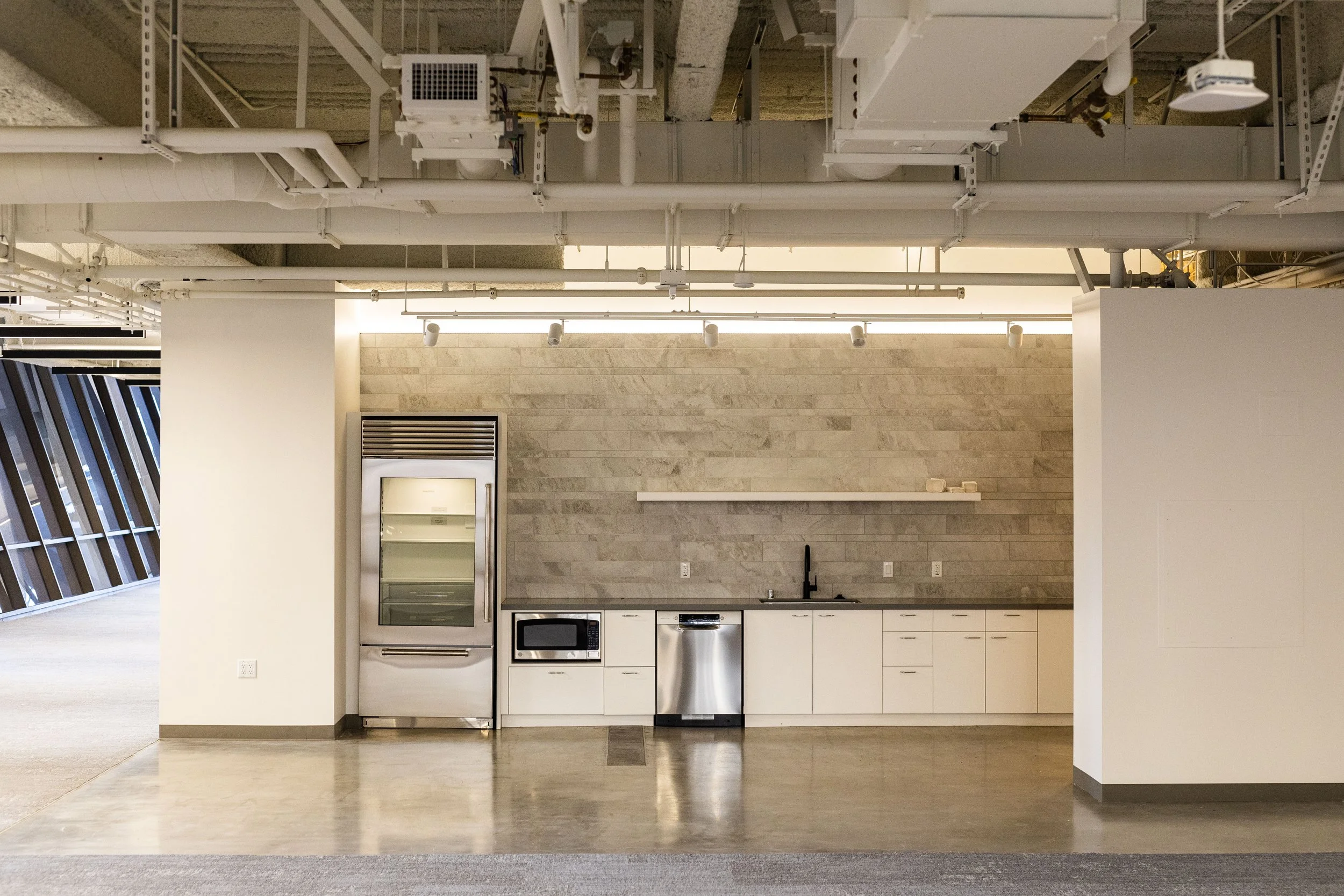 TPC-L3-EventSpace1-KitchenWide-Lscp.jpg