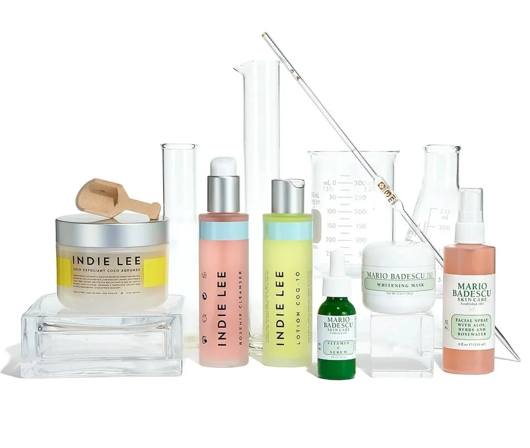 020516_S_EDITORIAL_STILLS_APOTHECARY_SHOP.jpg