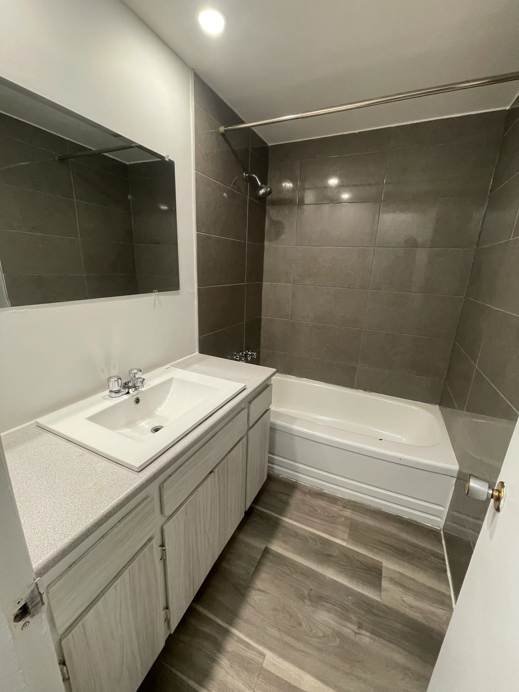 LGL-26.webp