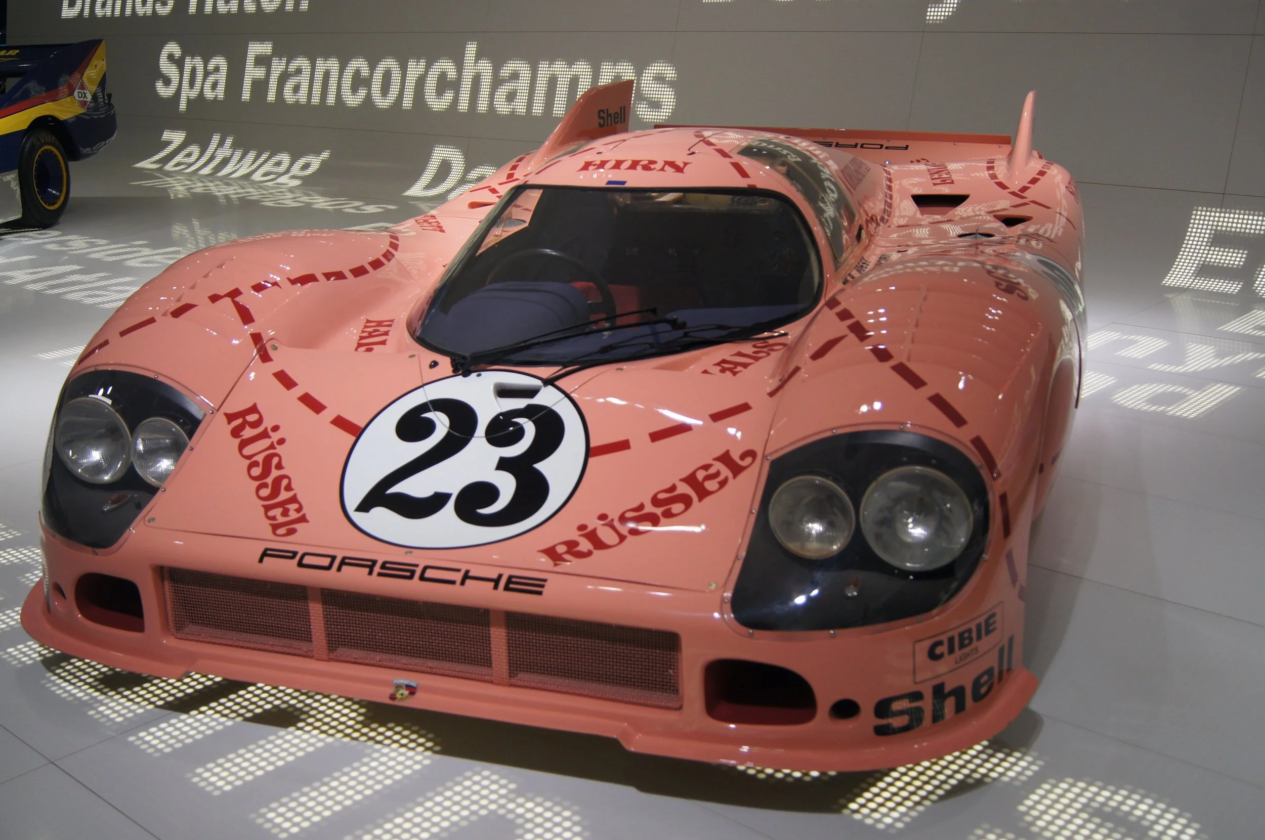 Porsche-Museum Stuttgart - kostenlos mit dem Landesfamilienpass besuchen