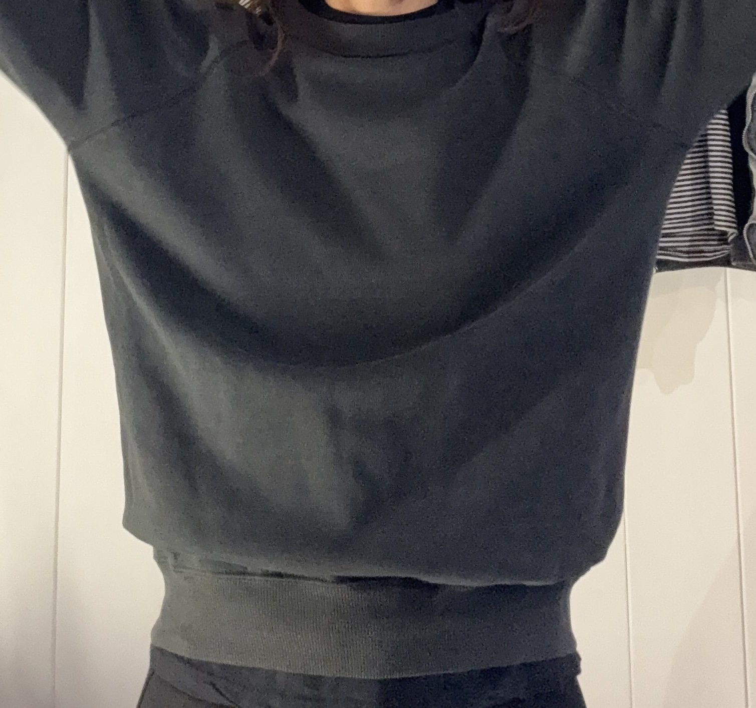 Sweat shirt