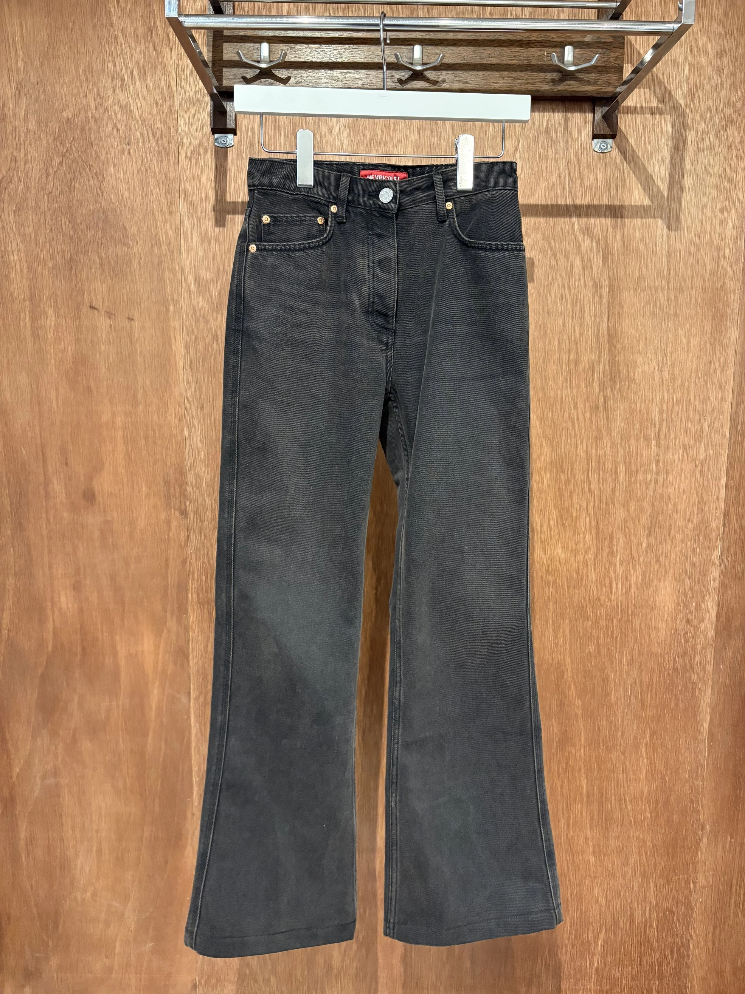FLARE JEANS
