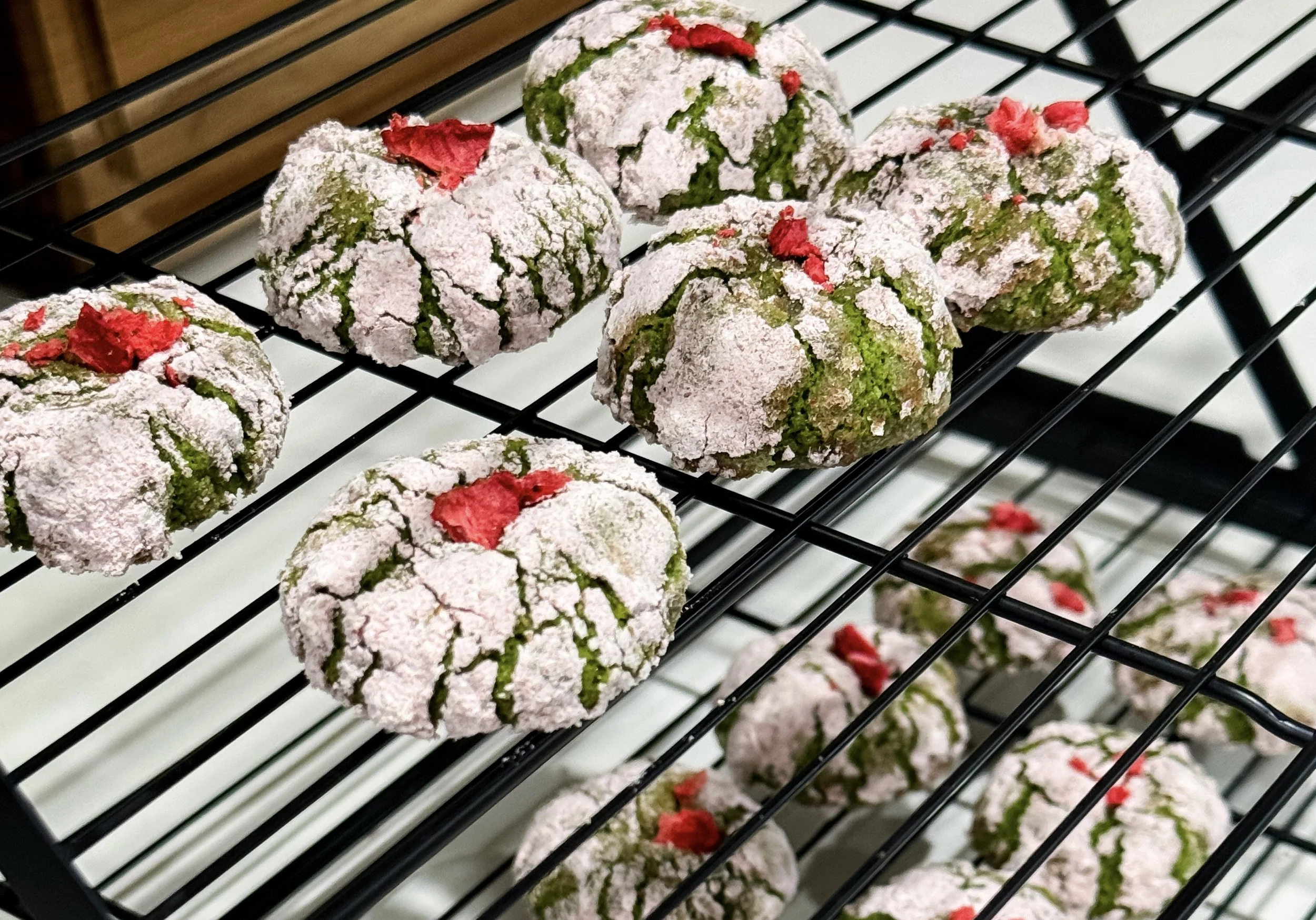 Strawberry Matcha Cookies