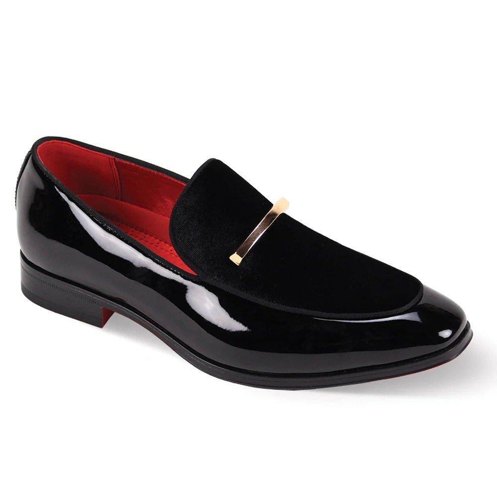 tux_shoe_buckle.jpeg