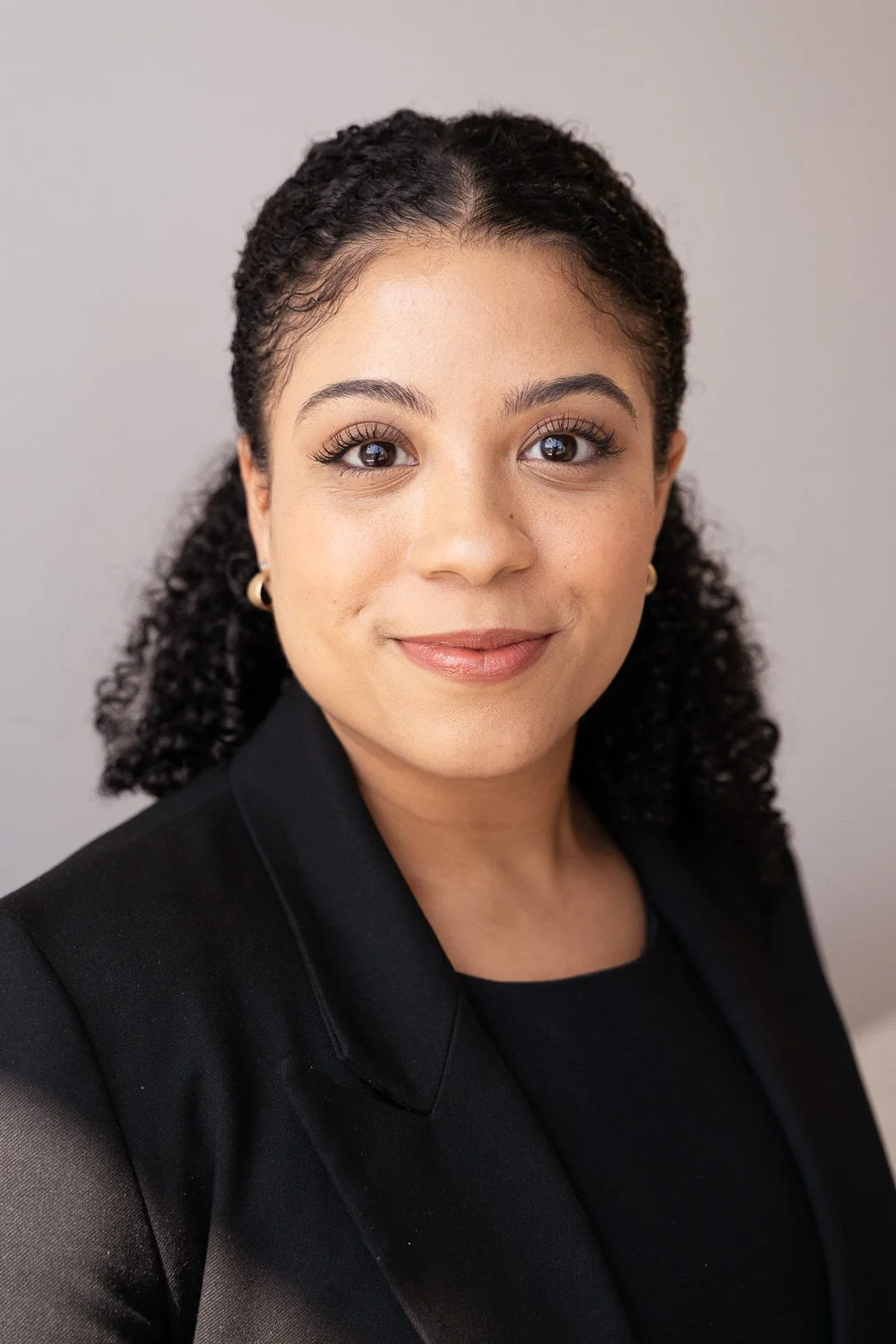 law firm associate headshot in Queens office
