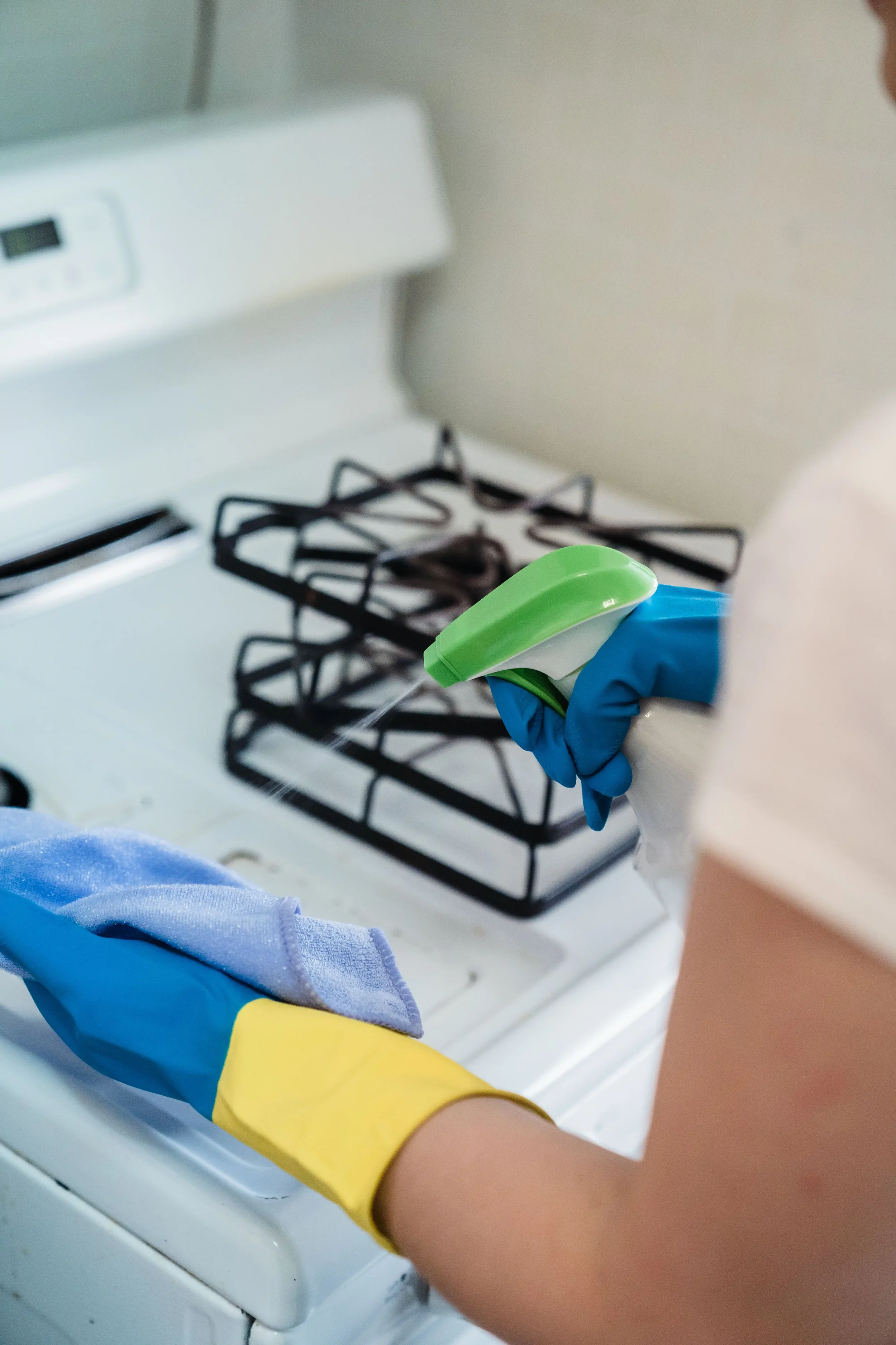 Kitchen cleaning service in Denver, Colorado.