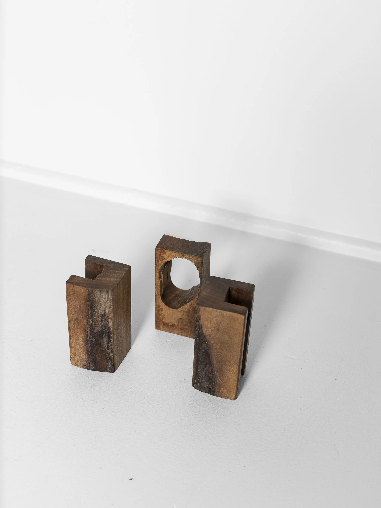 2TIF-WEB-BOOKSTANDGRANT-11.jpg