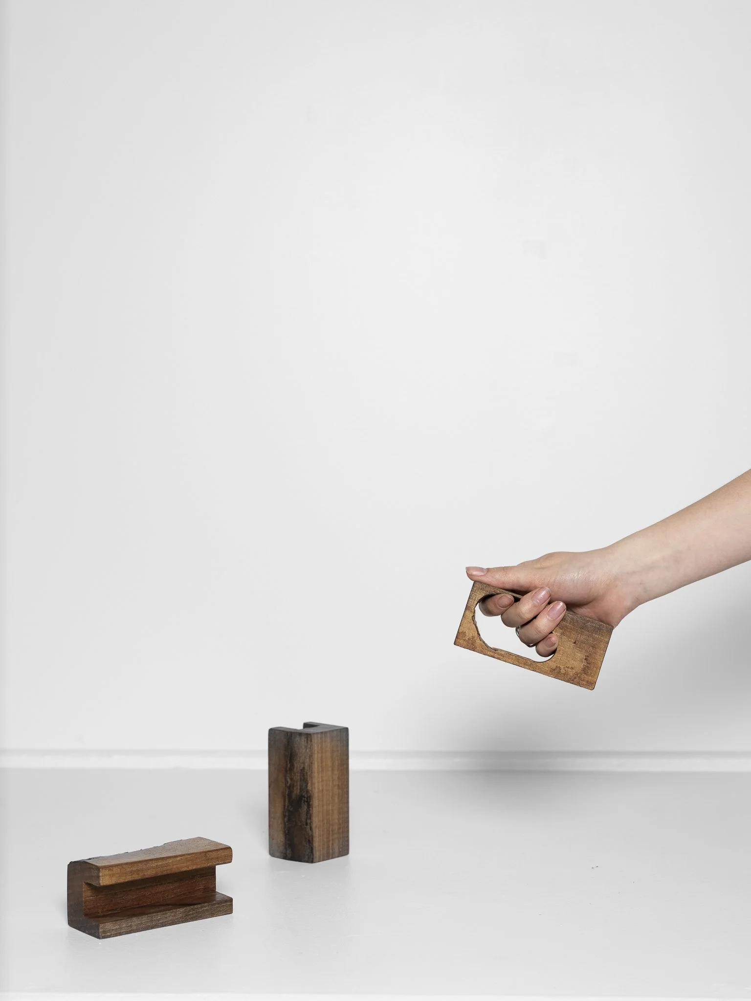 2TIF-WEB-BOOKSTANDGRANT-8.jpg